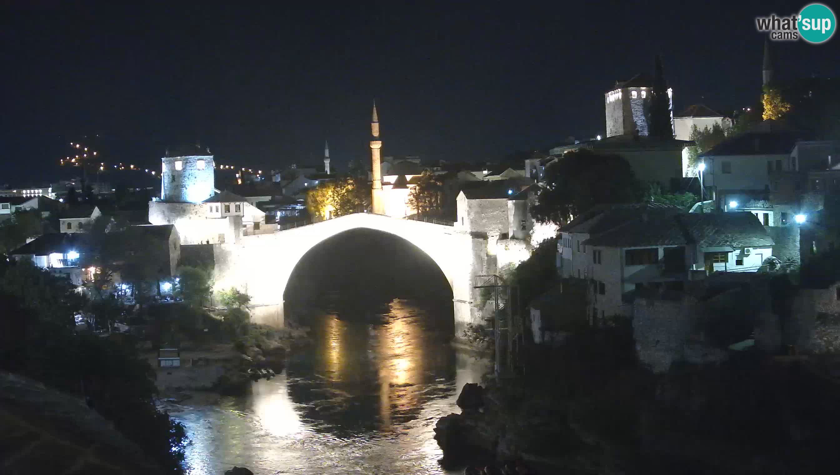 Mostar webkamera – Die Alte Brücke über den Fluss Neretva