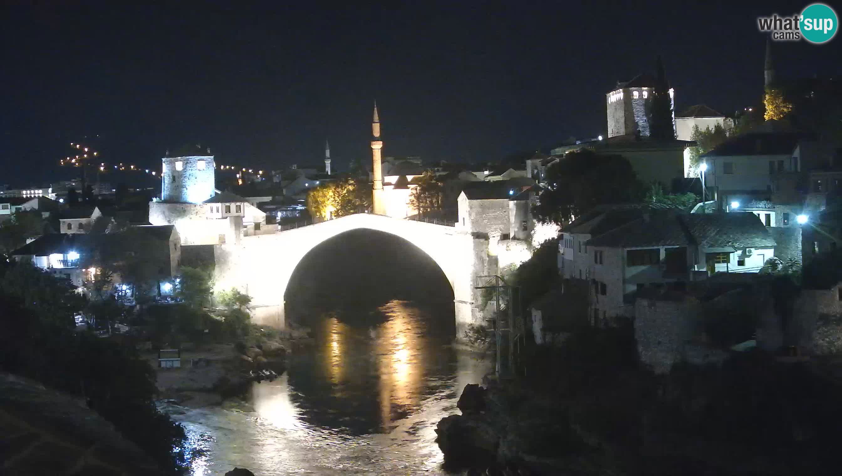 Mostar webkamera – Die Alte Brücke über den Fluss Neretva