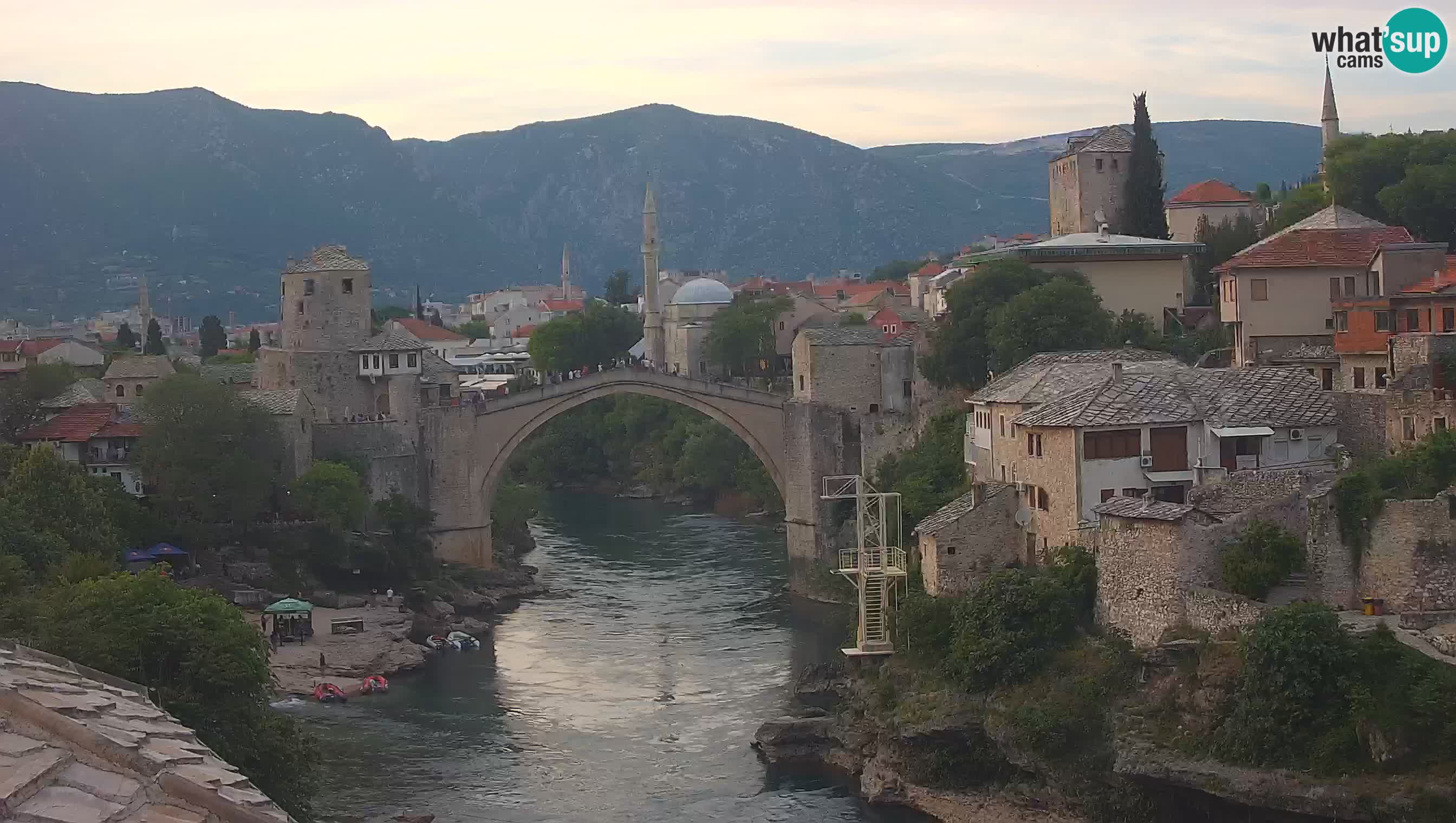 Cámara web de Mostar – El Viejo Puente sobre el río Neretva