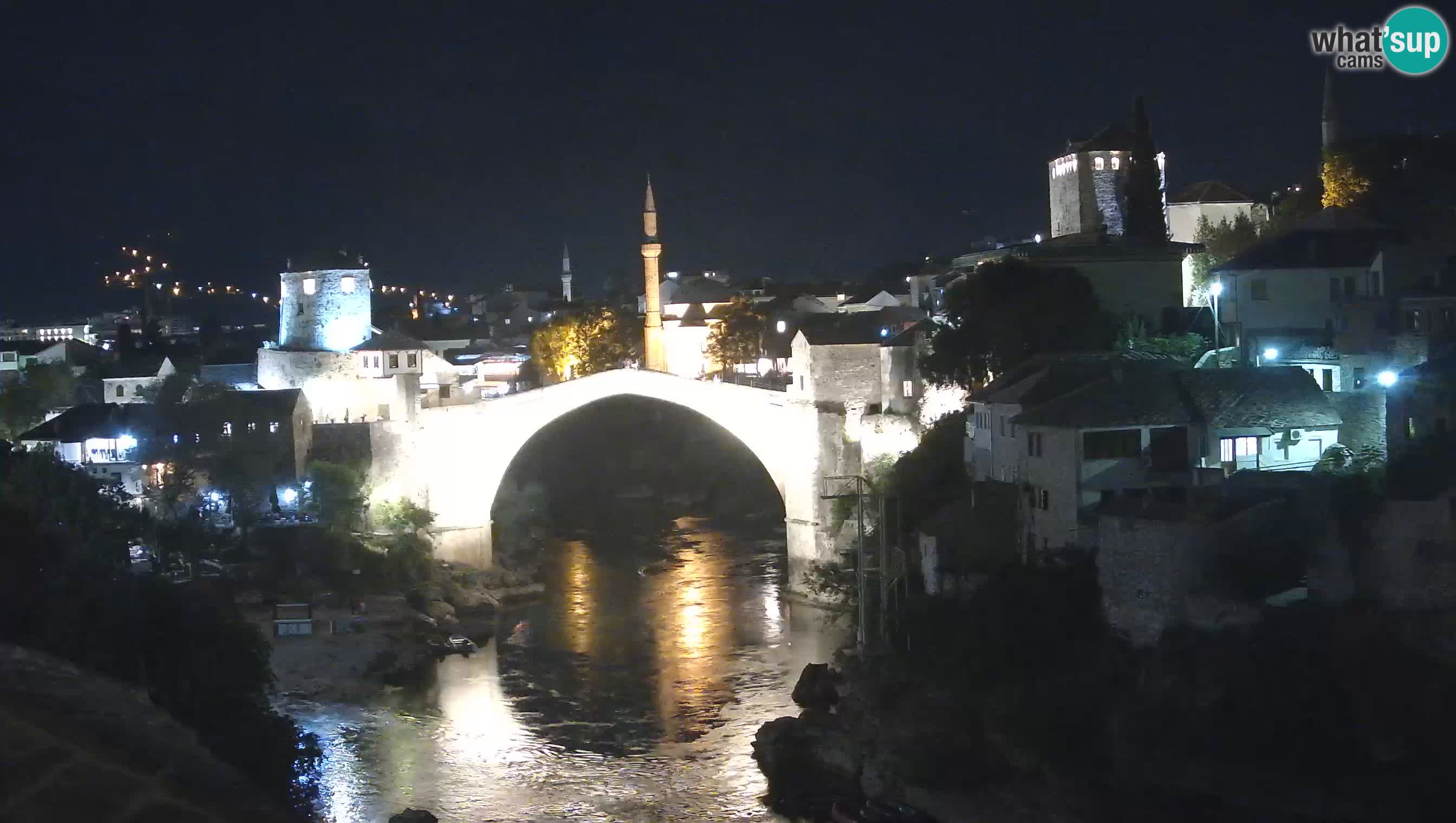 Mostar webkamera – Die Alte Brücke über den Fluss Neretva