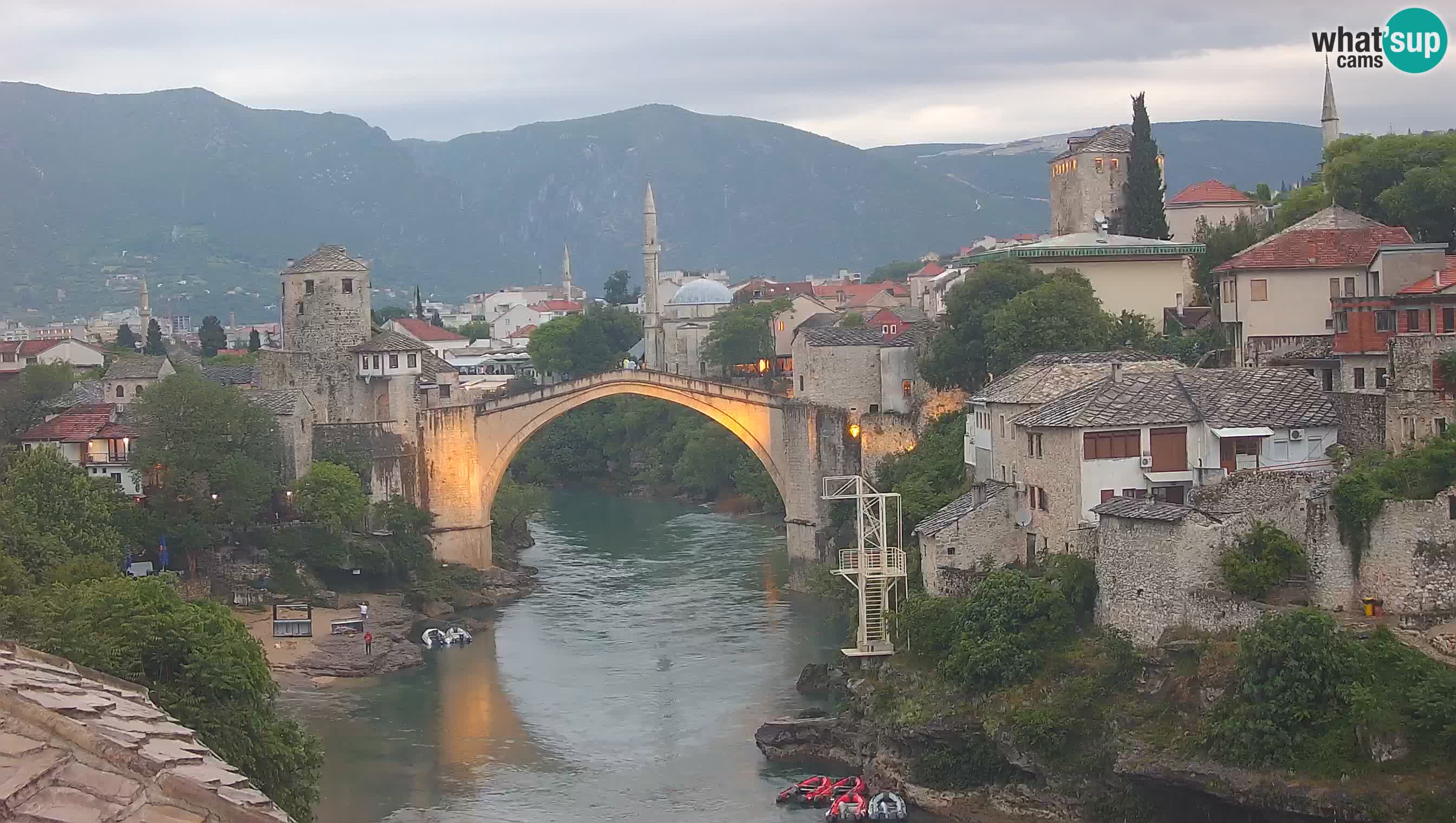 Cámara web de Mostar – El Viejo Puente sobre el río Neretva