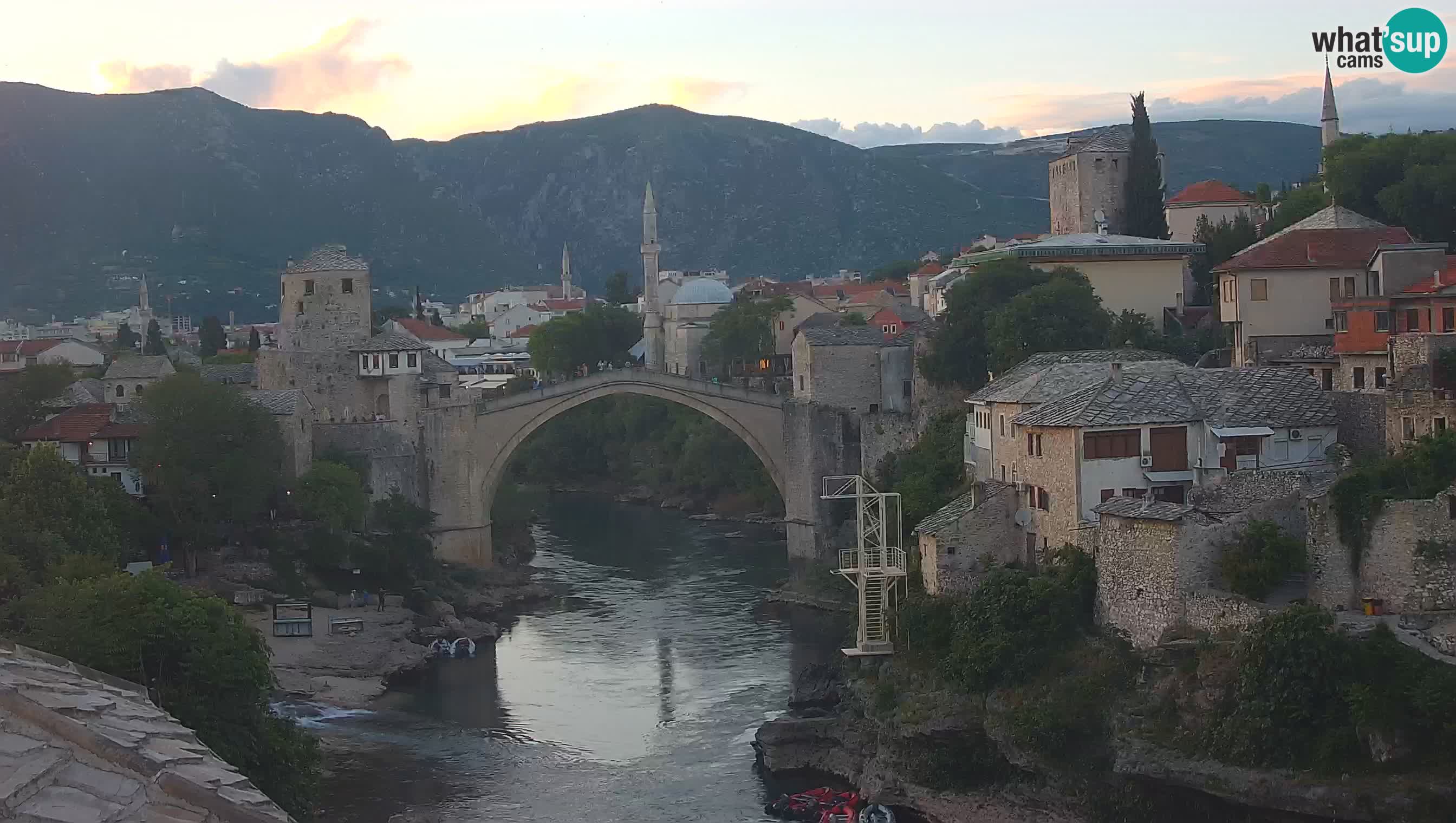Cámara web de Mostar – El Viejo Puente sobre el río Neretva
