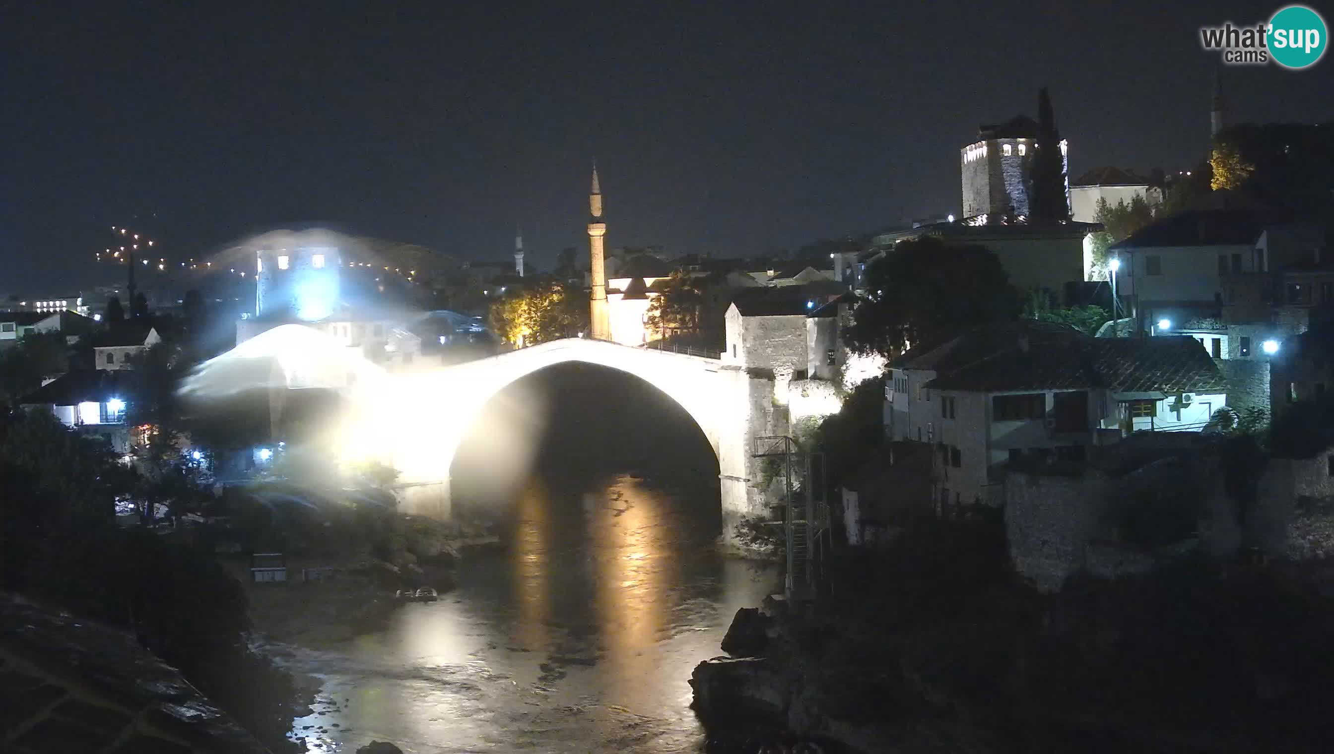 Mostar webkamera – Die Alte Brücke über den Fluss Neretva