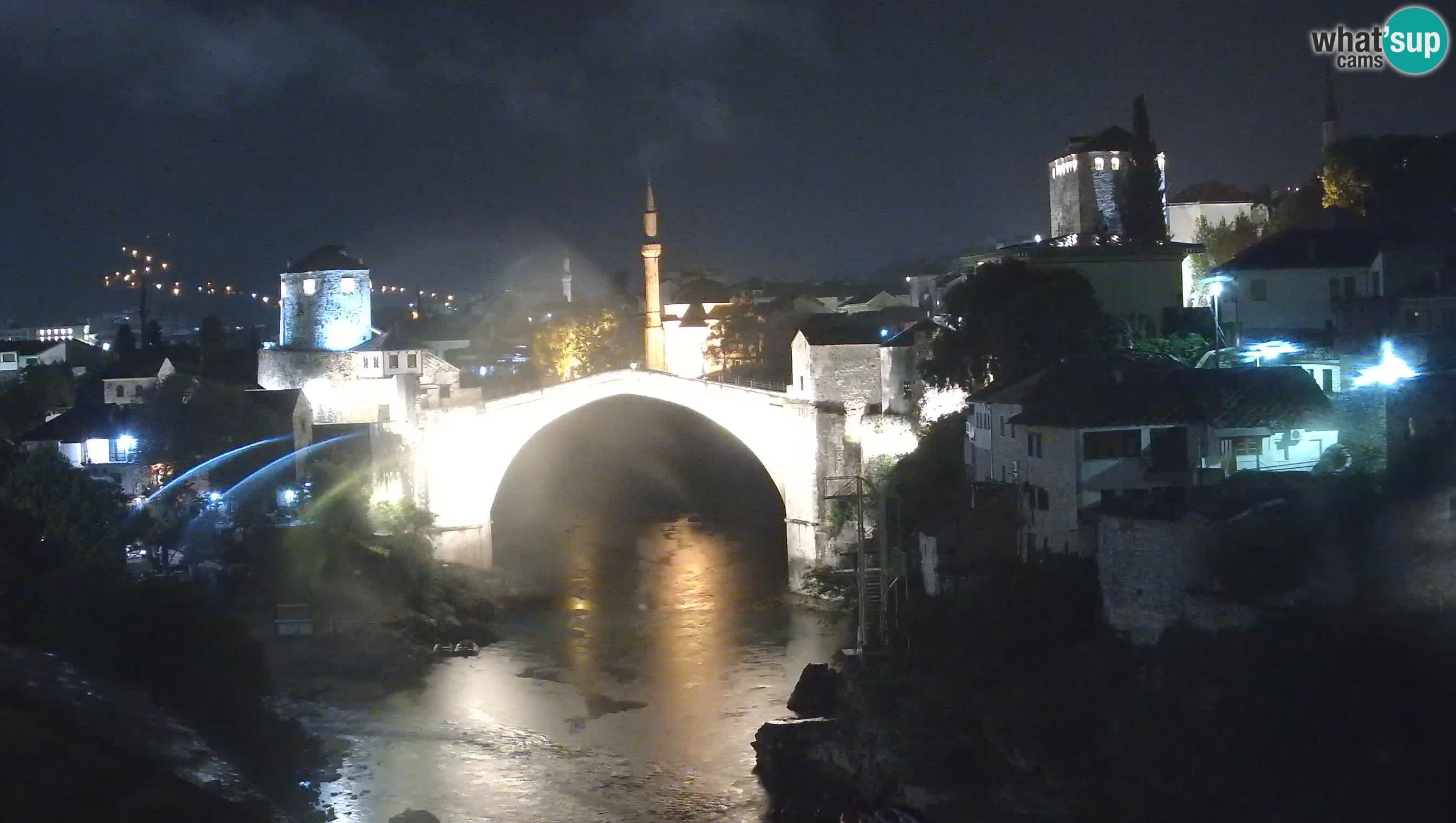 Mostar webkamera – Die Alte Brücke über den Fluss Neretva