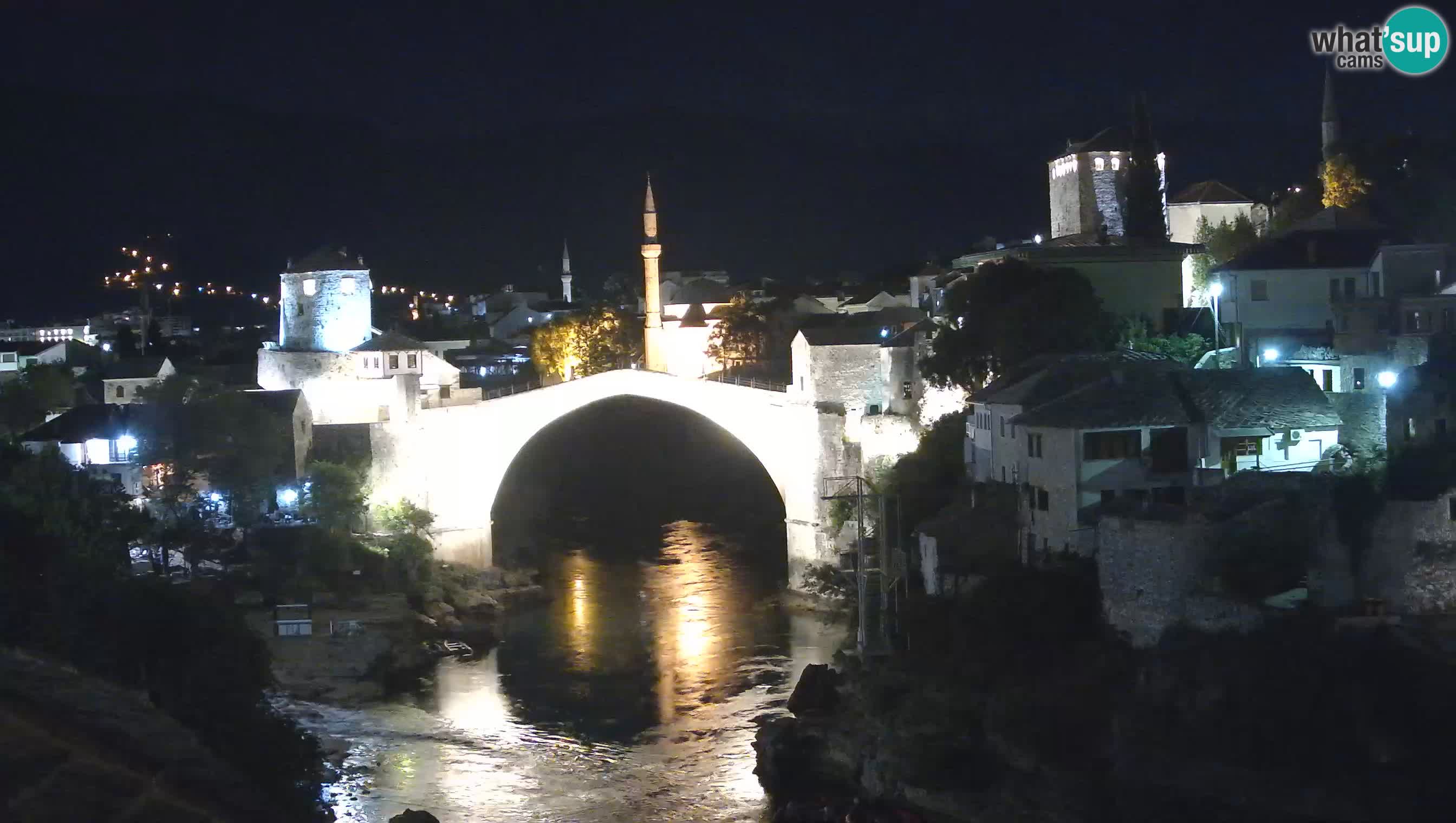 Mostar webkamera – Die Alte Brücke über den Fluss Neretva