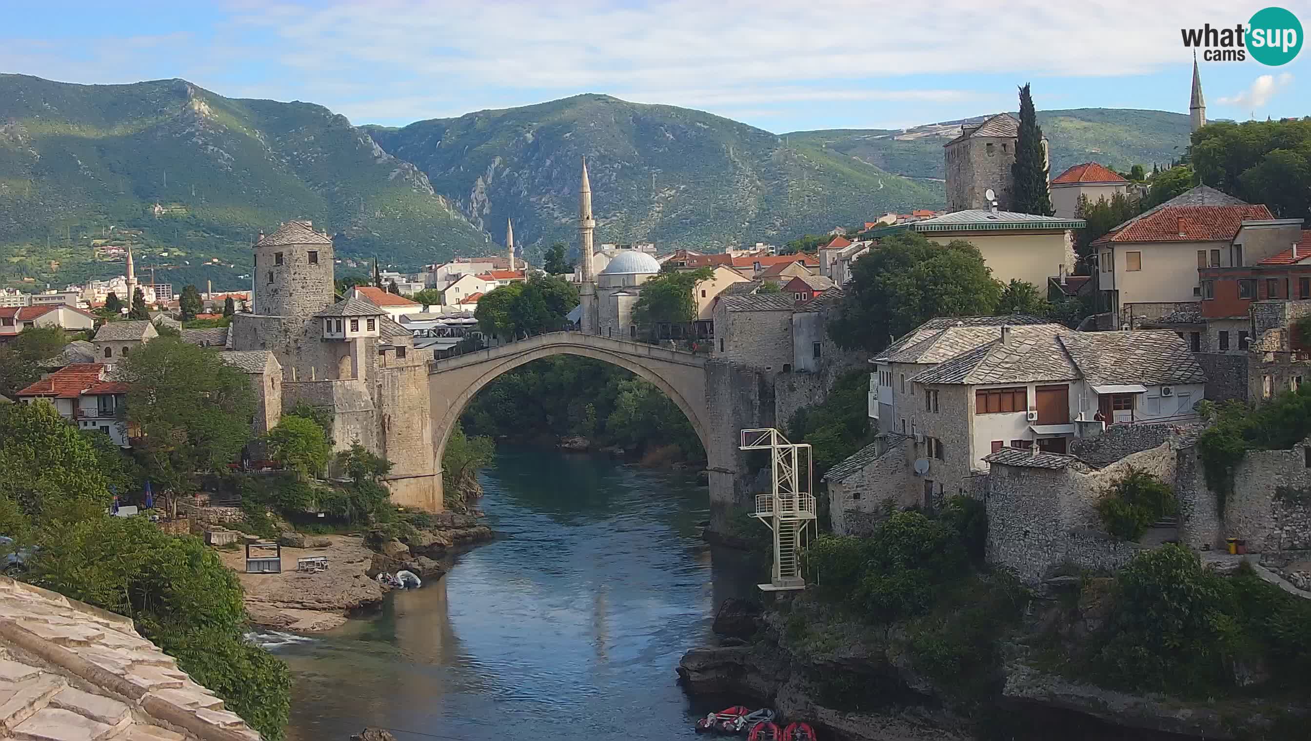 Mostar webkamera – Die Alte Brücke über den Fluss Neretva