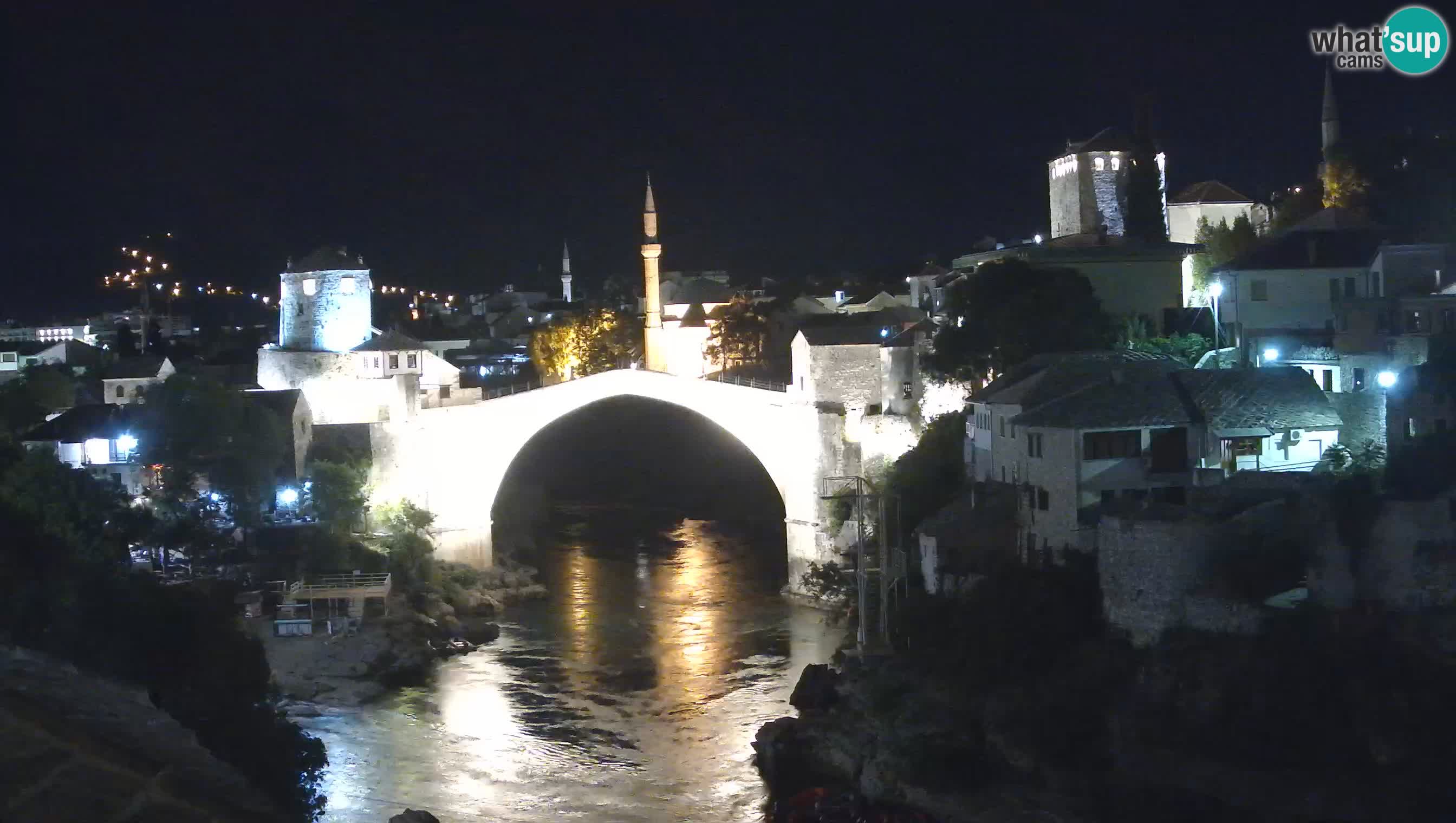 Mostar webkamera – Die Alte Brücke über den Fluss Neretva