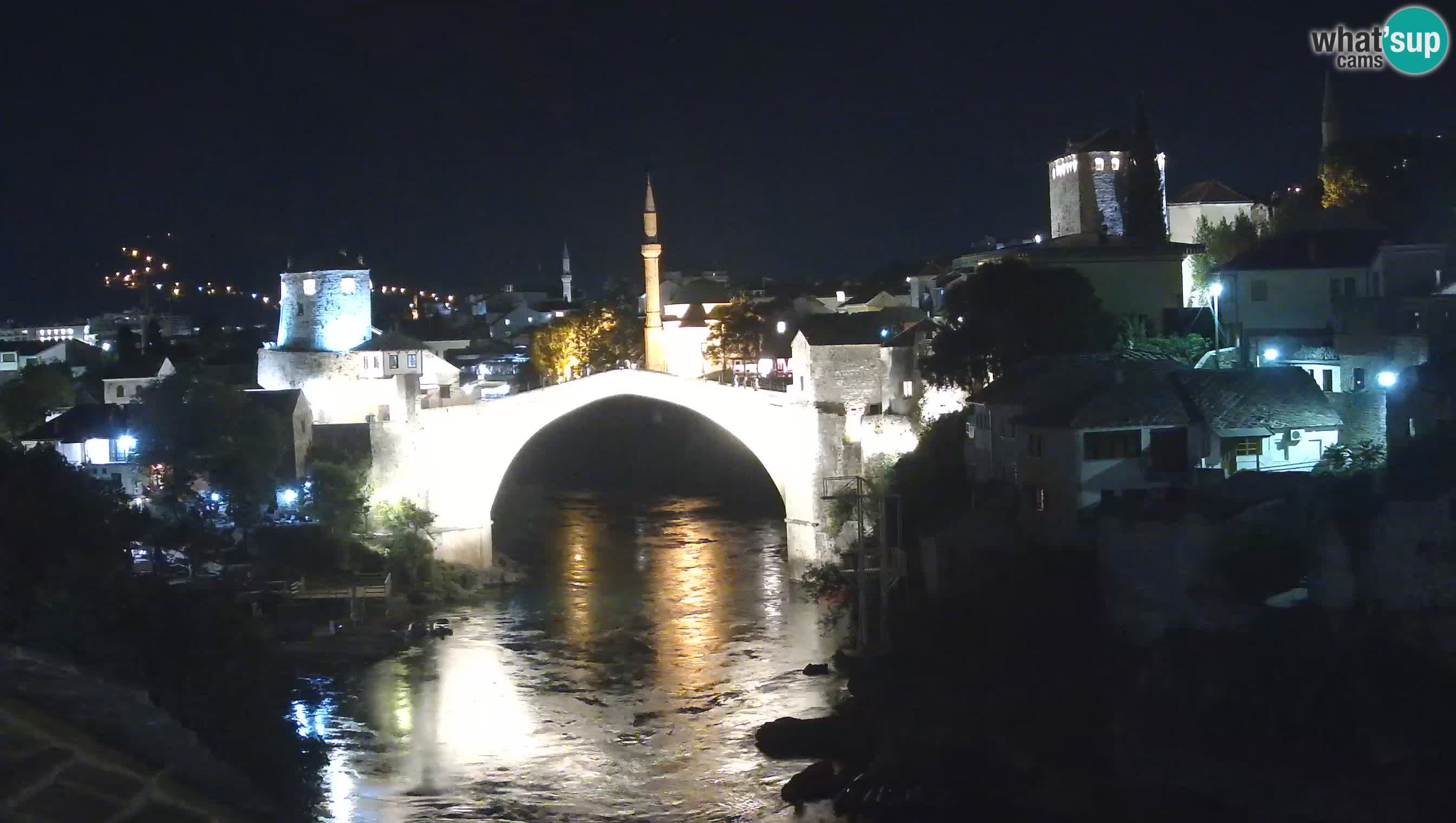 Mostar webkamera – Die Alte Brücke über den Fluss Neretva