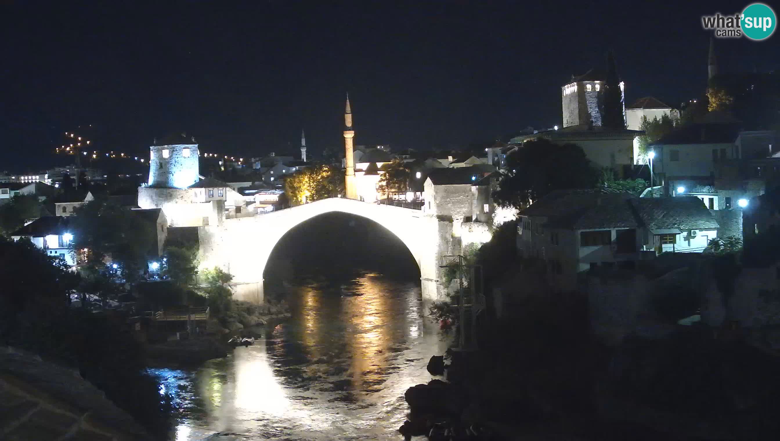Mostar webkamera – Die Alte Brücke über den Fluss Neretva