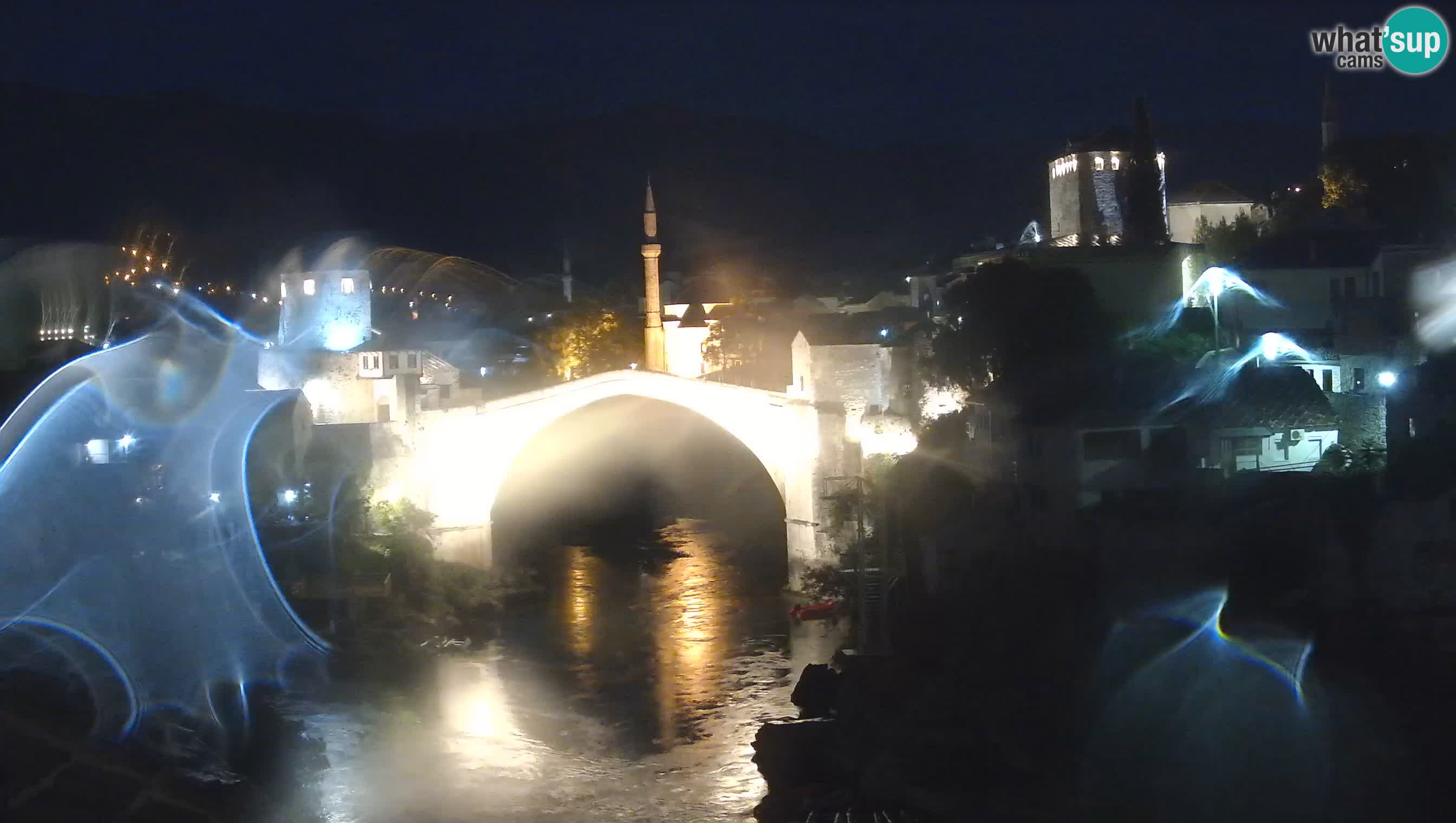 Mostar webkamera – Die Alte Brücke über den Fluss Neretva