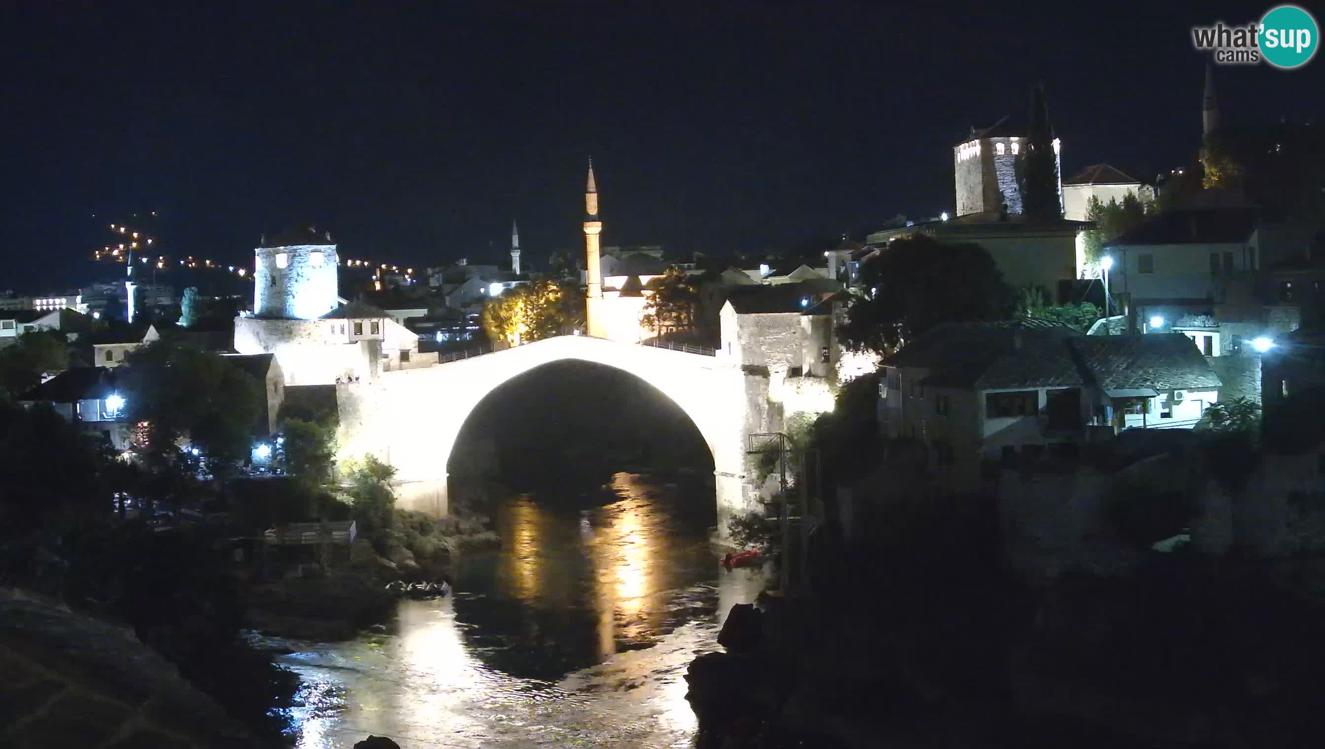 Mostar webkamera – Die Alte Brücke über den Fluss Neretva