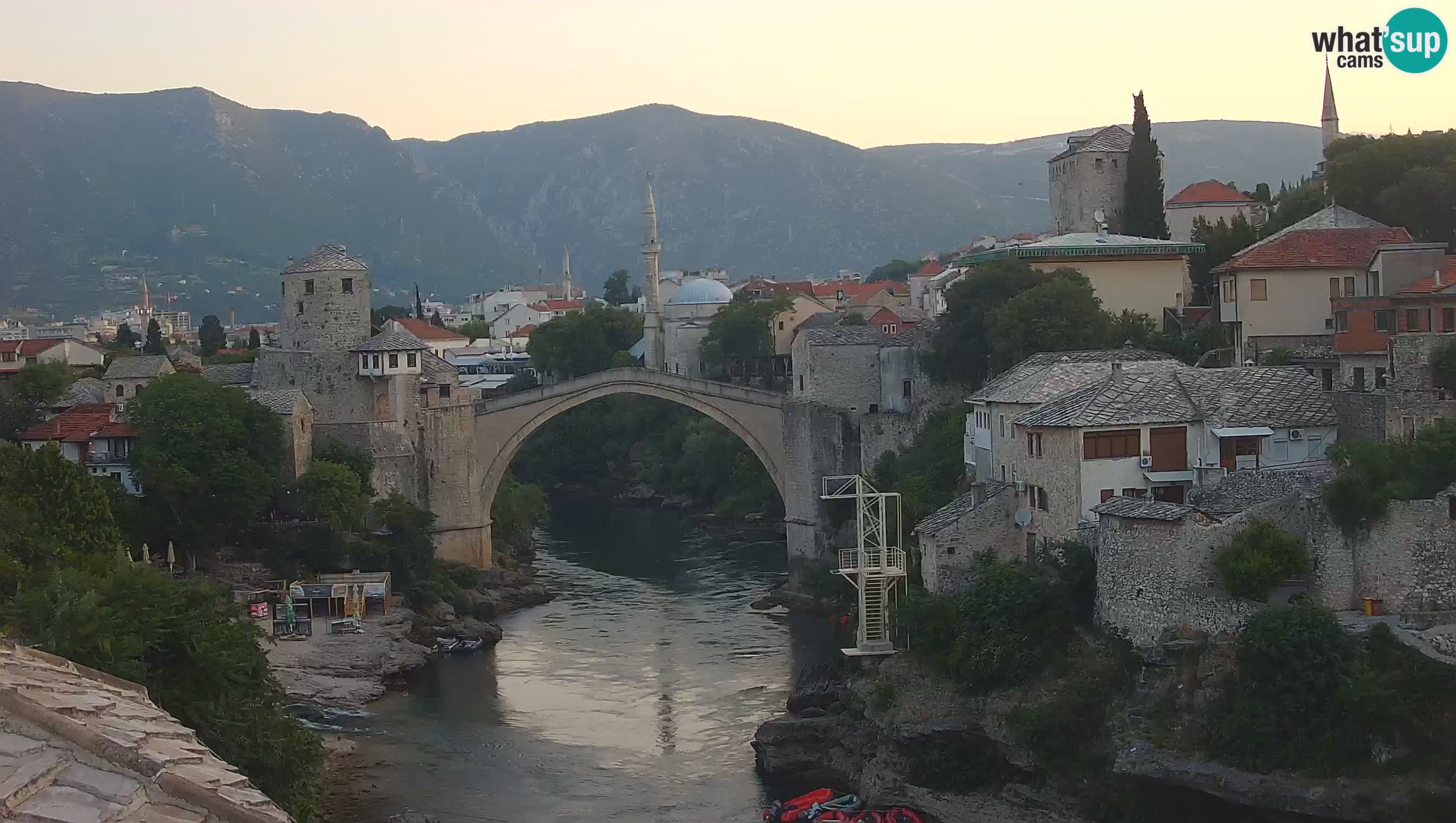Cámara web de Mostar – El Viejo Puente sobre el río Neretva