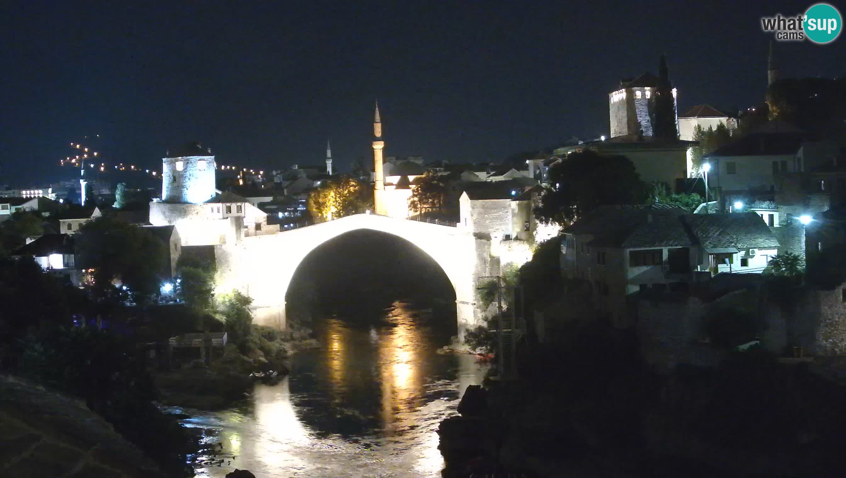 Mostar webkamera – Die Alte Brücke über den Fluss Neretva