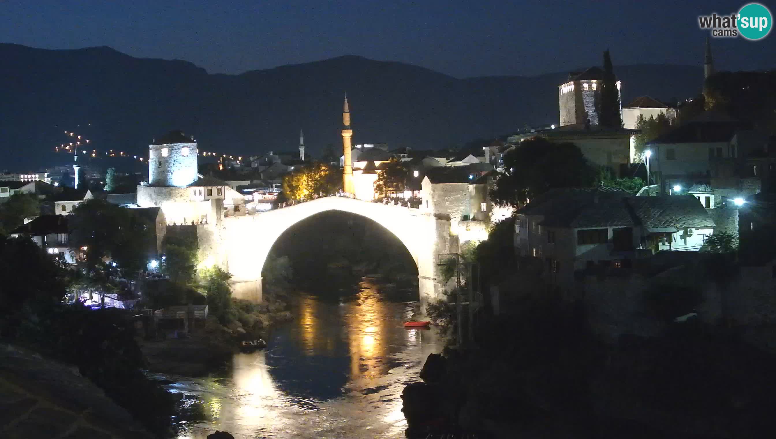 Mostar webkamera – Die Alte Brücke über den Fluss Neretva
