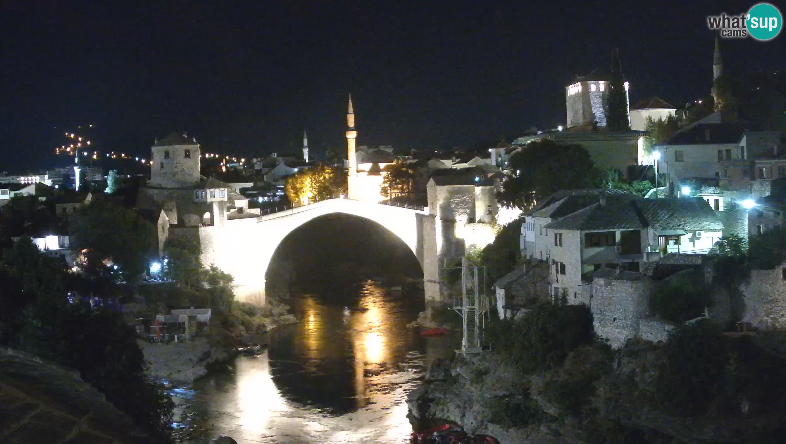 Mostar webkamera – Die Alte Brücke über den Fluss Neretva