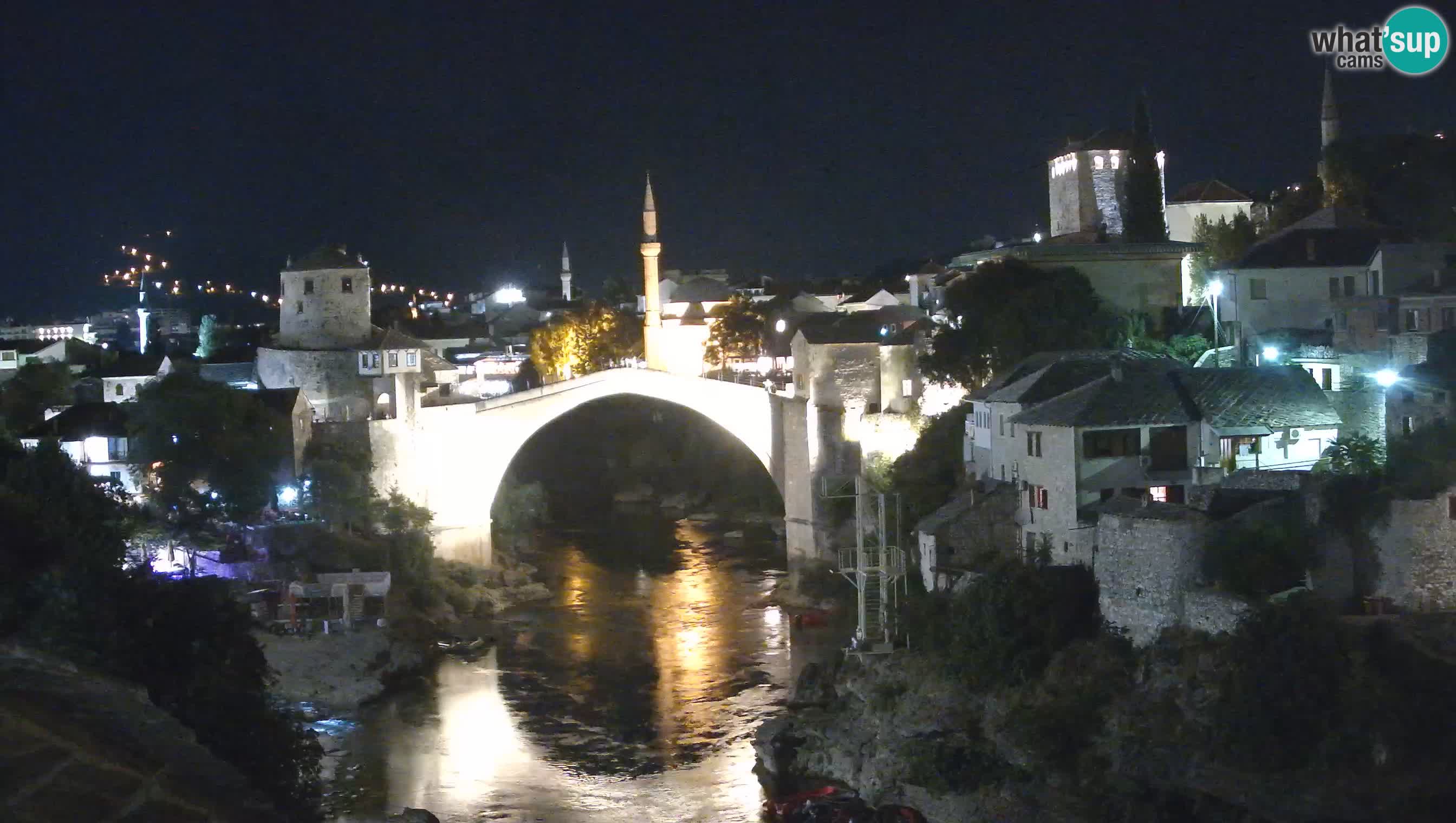 Mostar webkamera – Die Alte Brücke über den Fluss Neretva