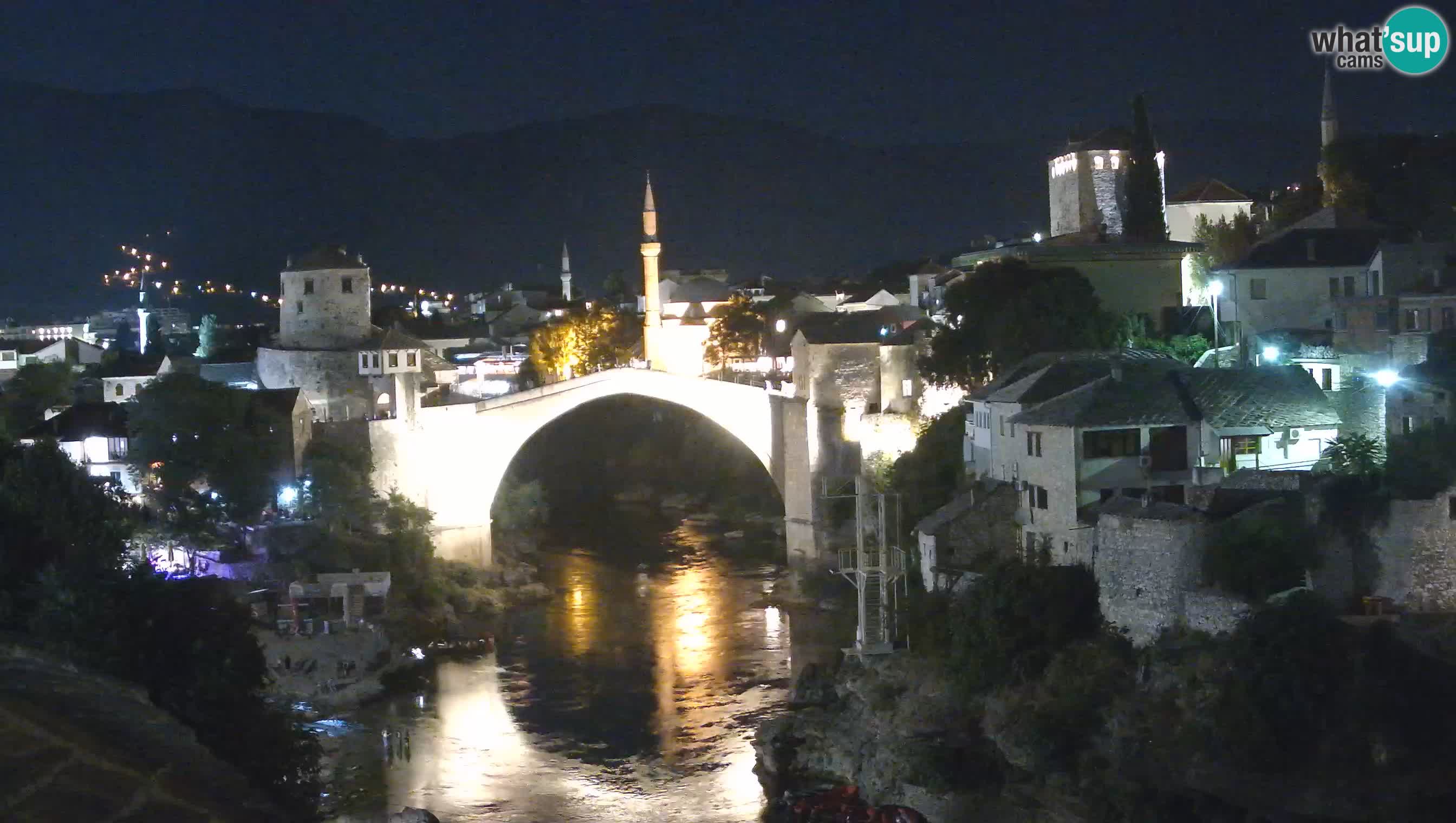 Mostar webkamera – Die Alte Brücke über den Fluss Neretva