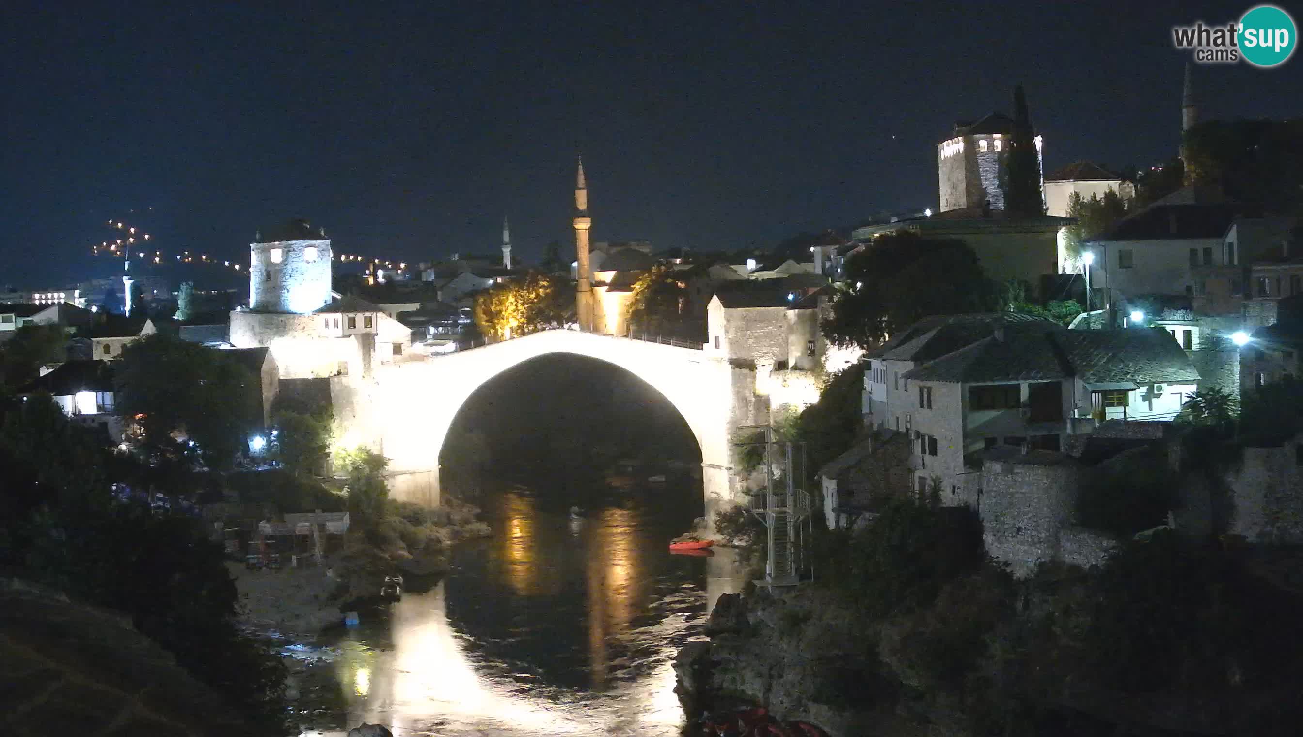 Mostar webkamera – Die Alte Brücke über den Fluss Neretva