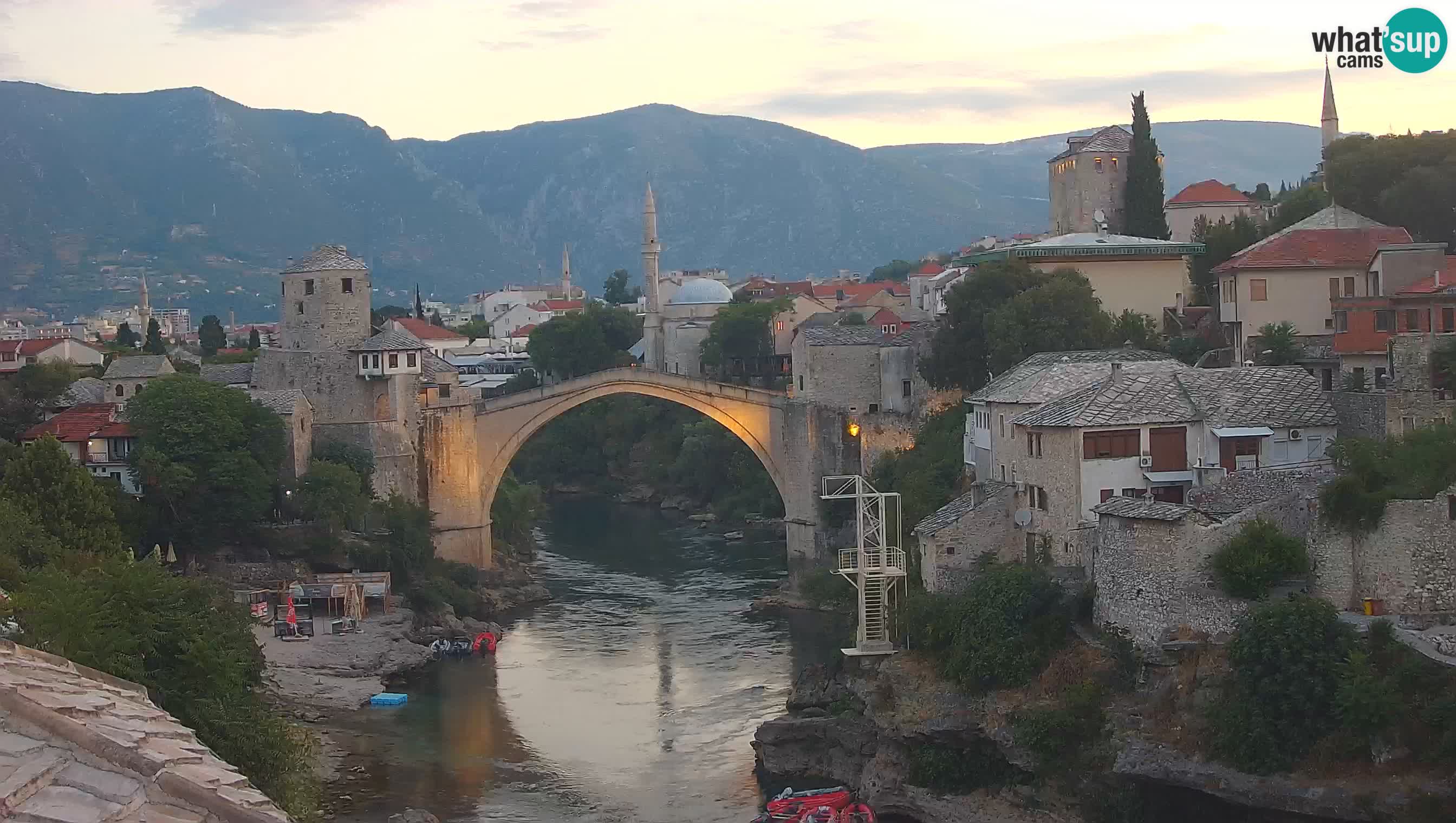 Cámara web de Mostar – El Viejo Puente sobre el río Neretva