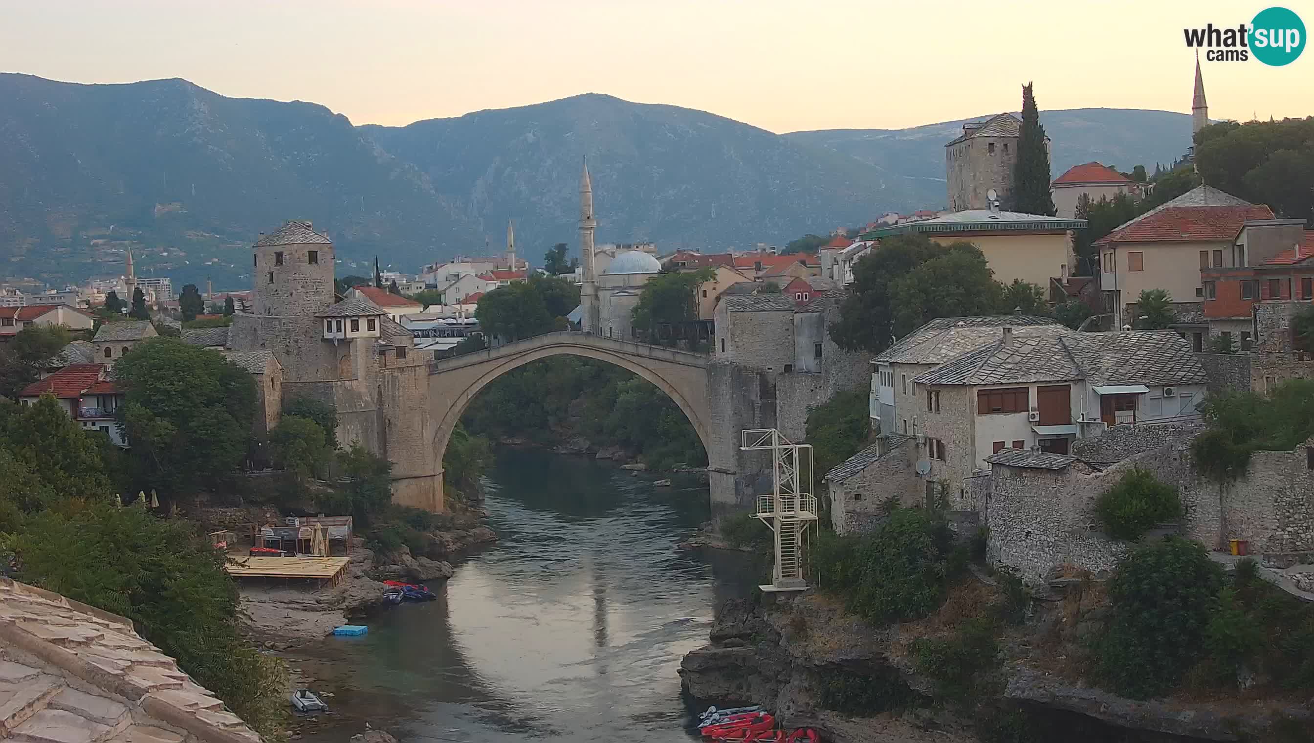Cámara web de Mostar – El Viejo Puente sobre el río Neretva