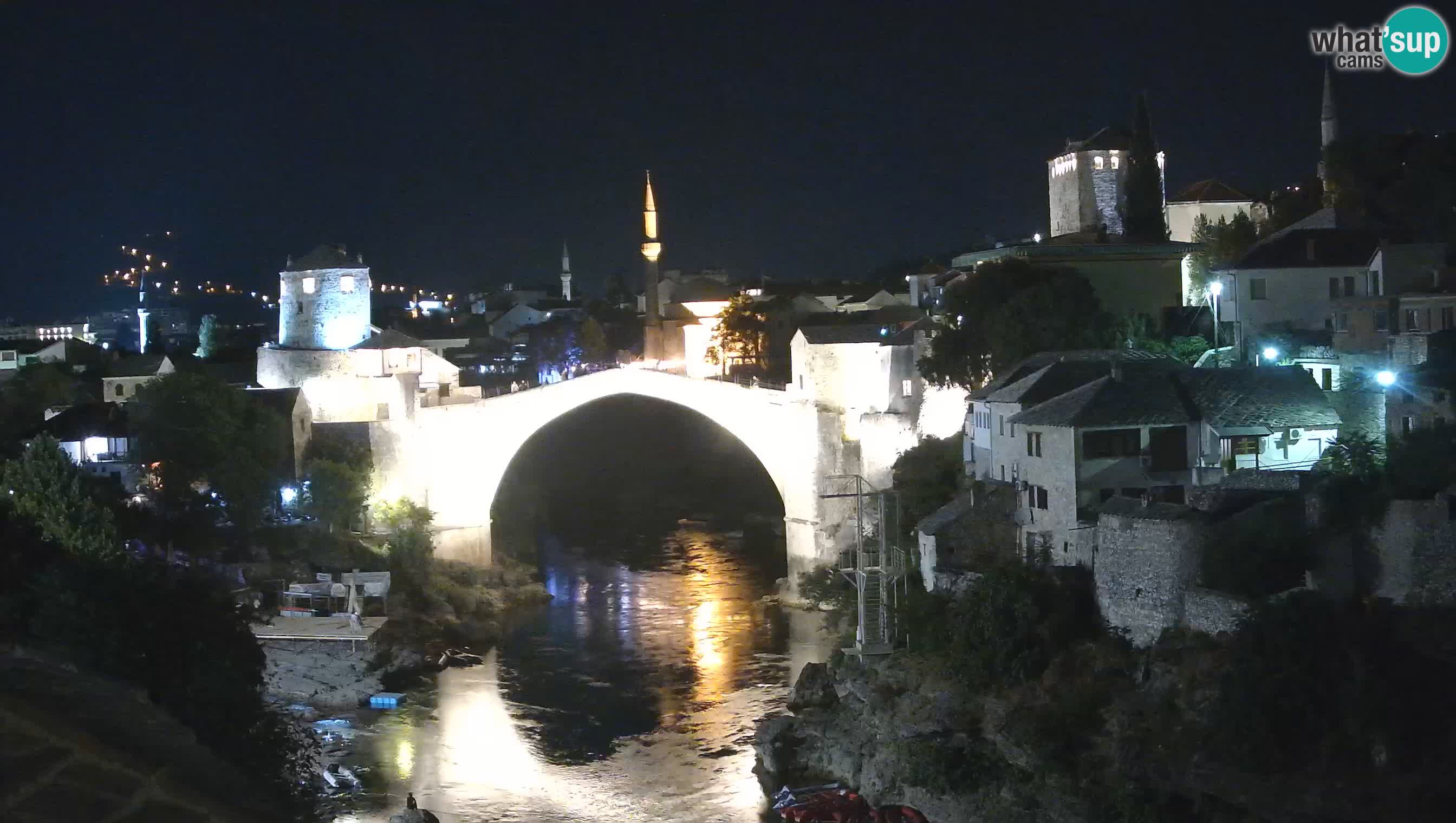 Mostar webkamera – Die Alte Brücke über den Fluss Neretva