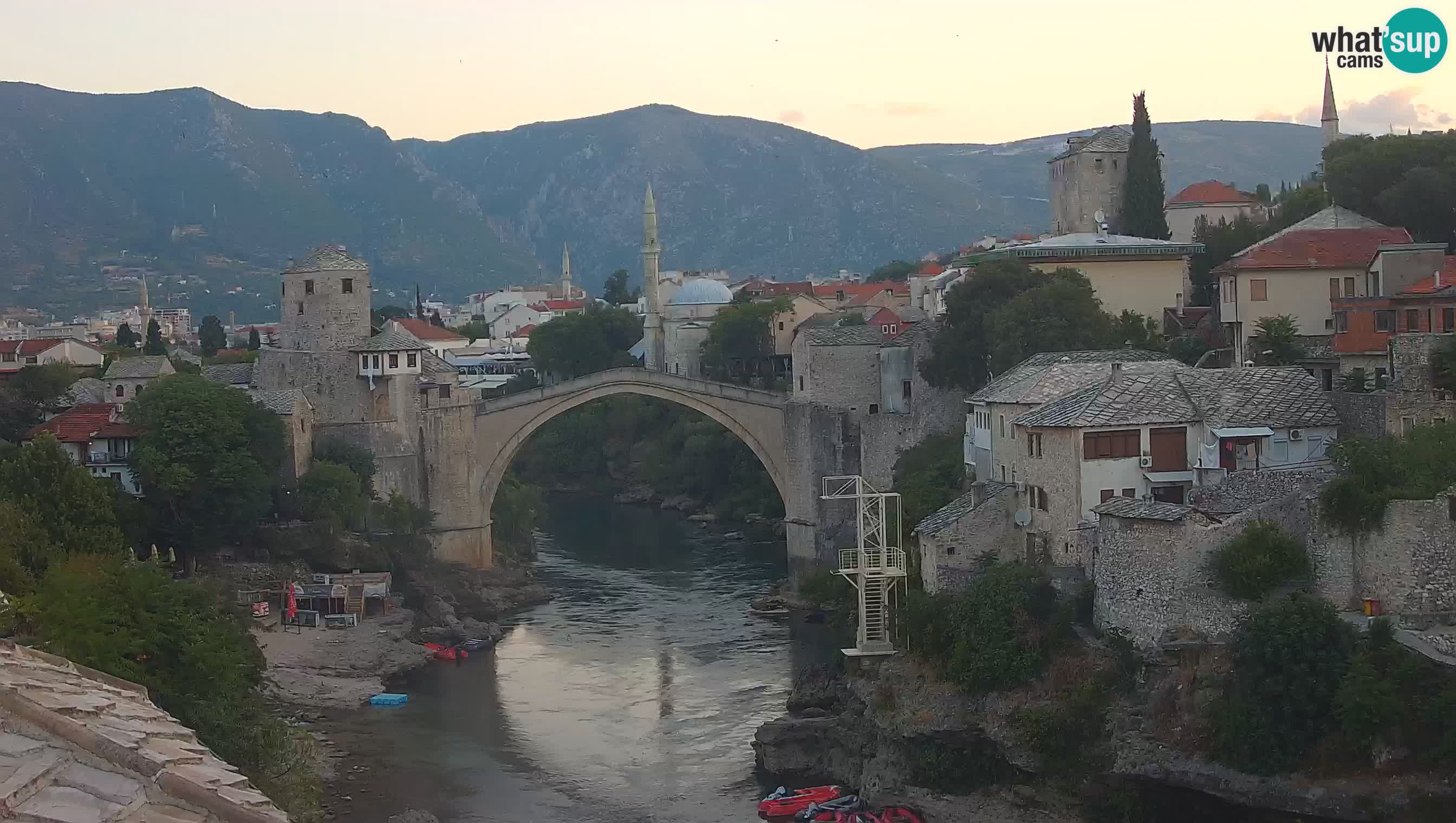 Cámara web de Mostar – El Viejo Puente sobre el río Neretva