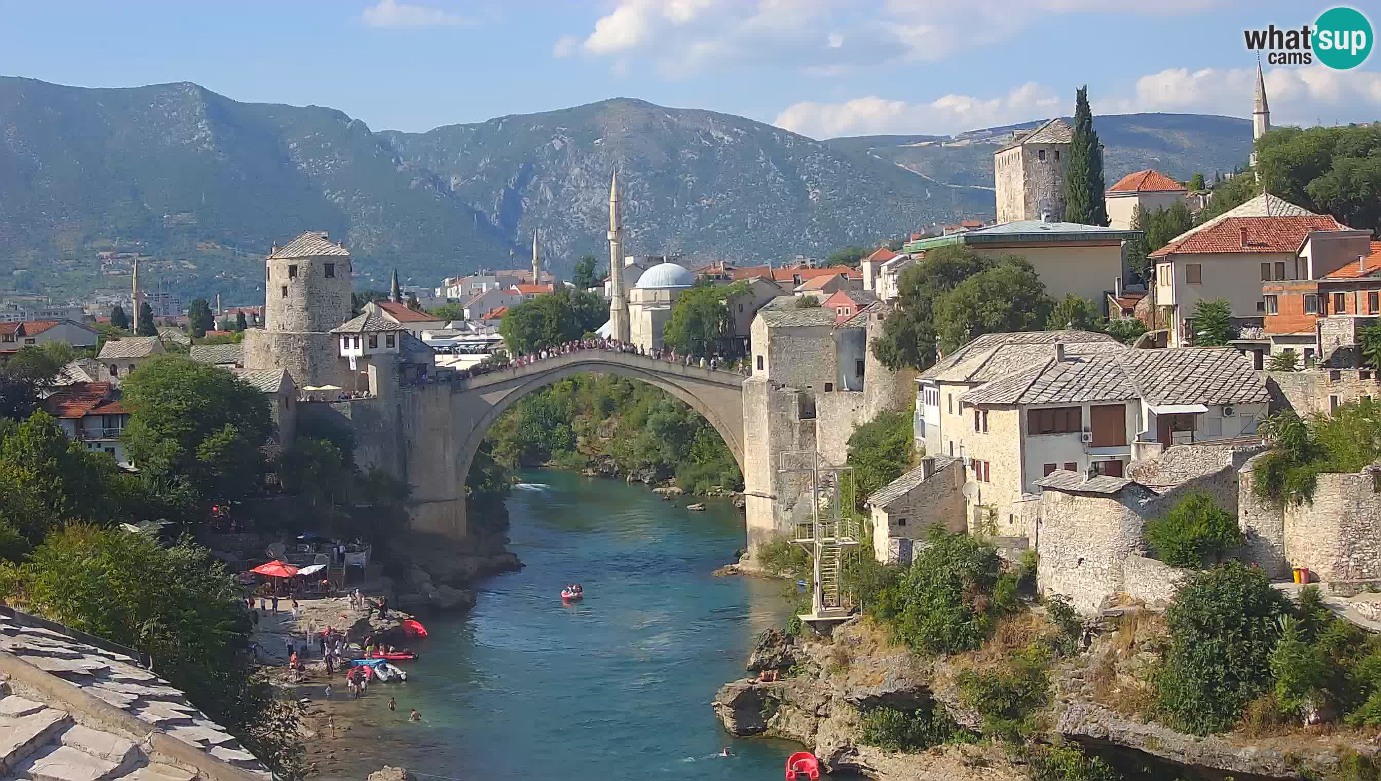 Mostar webkamera – Die Alte Brücke über den Fluss Neretva