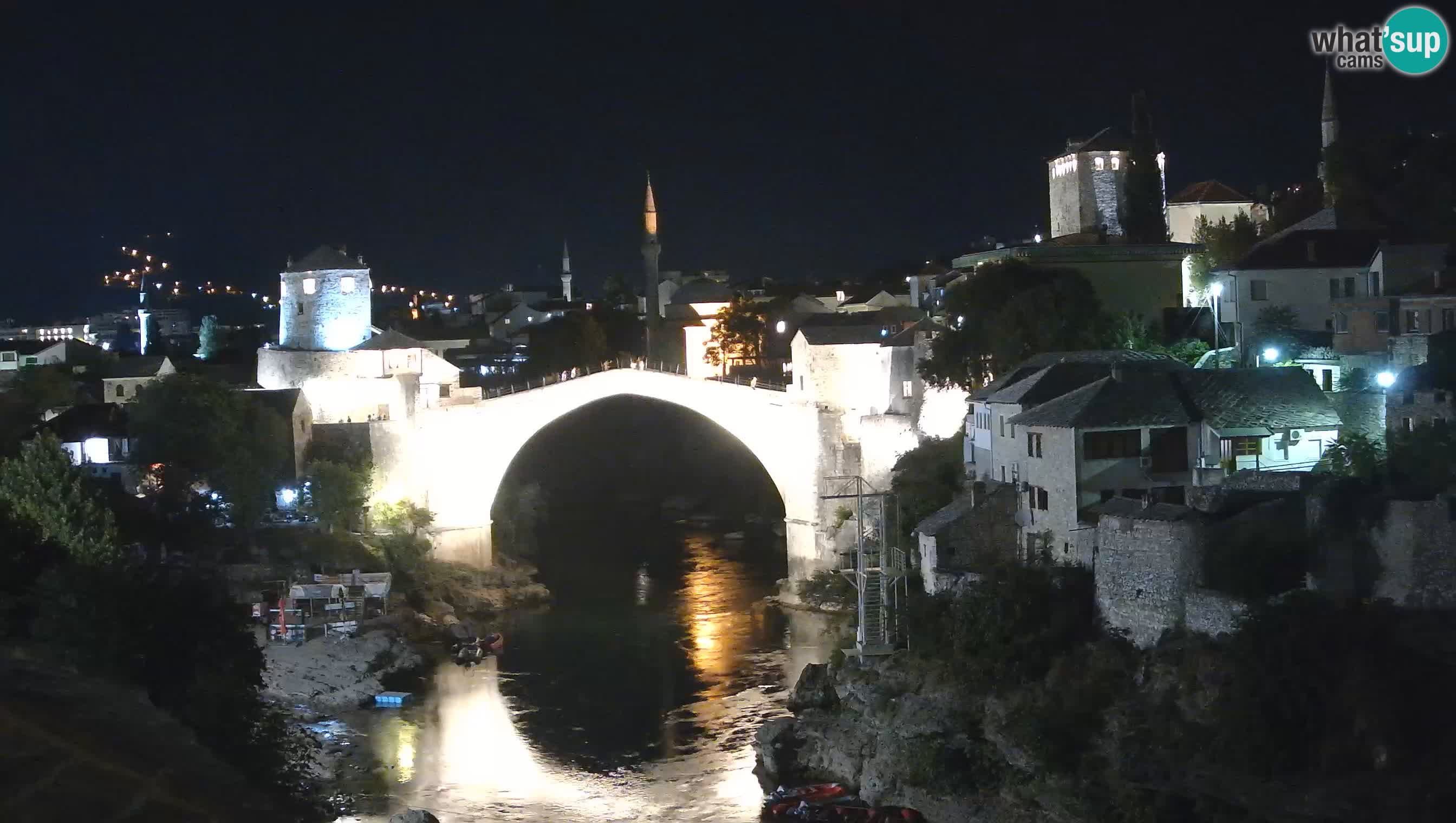 Mostar webkamera – Die Alte Brücke über den Fluss Neretva