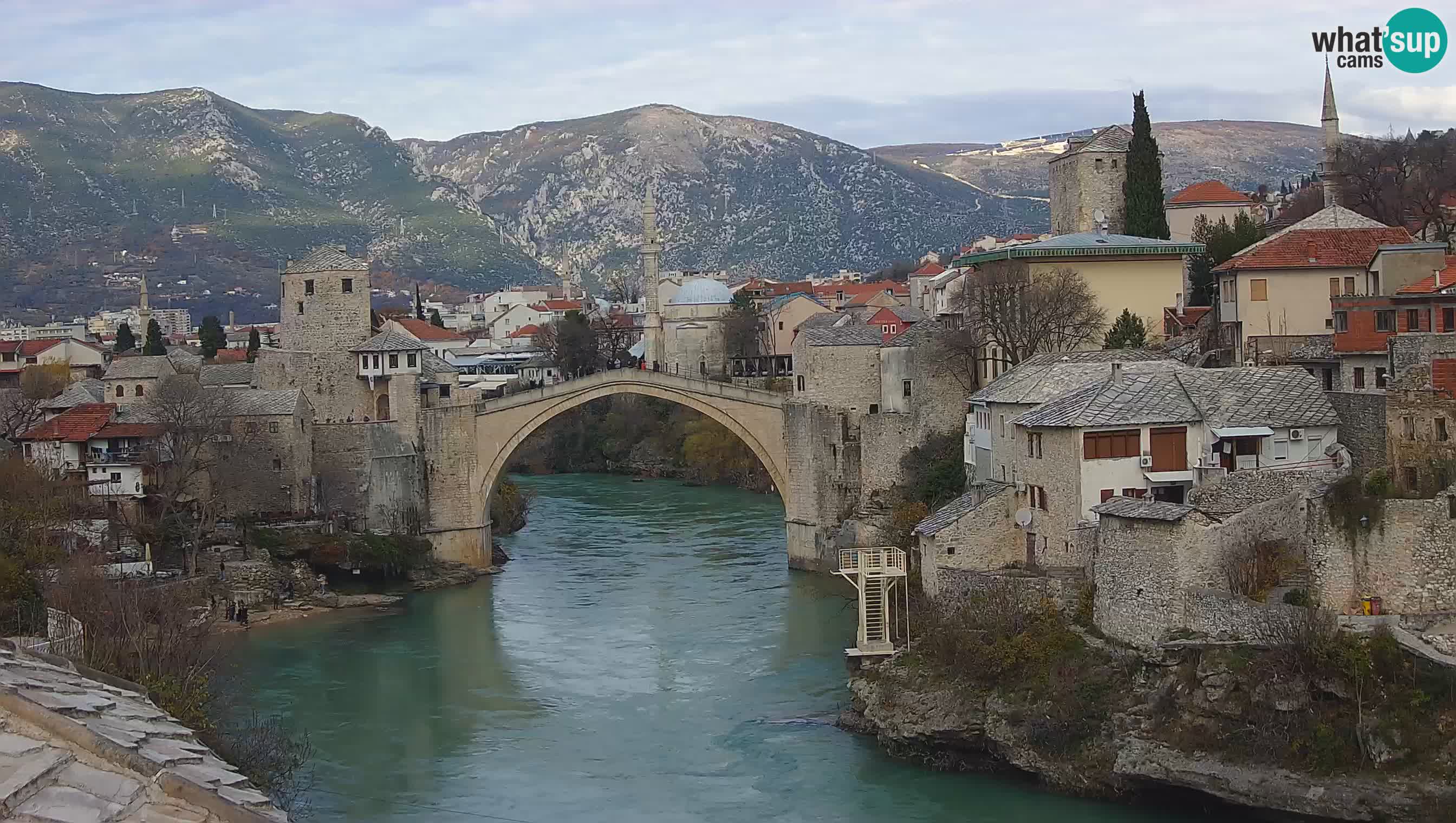 Cámara web de Mostar – El Viejo Puente sobre el río Neretva