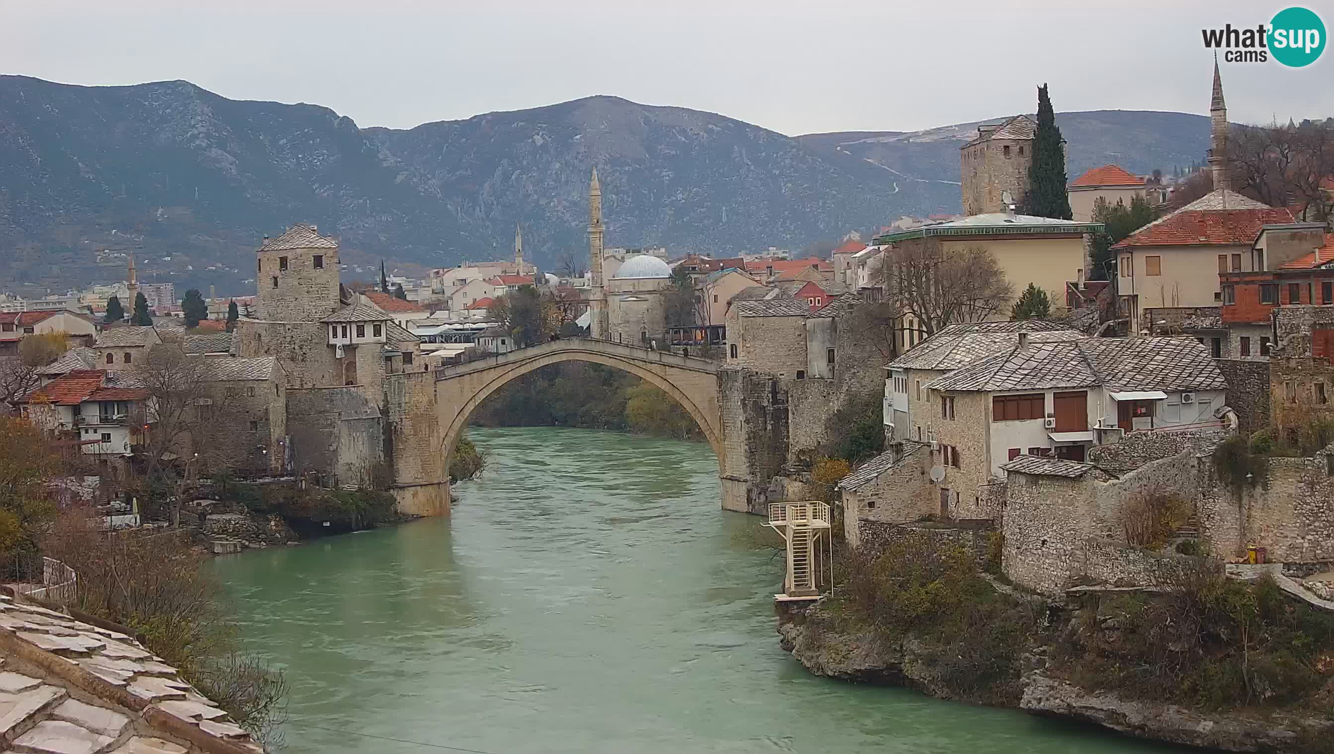 Cámara web de Mostar – El Viejo Puente sobre el río Neretva