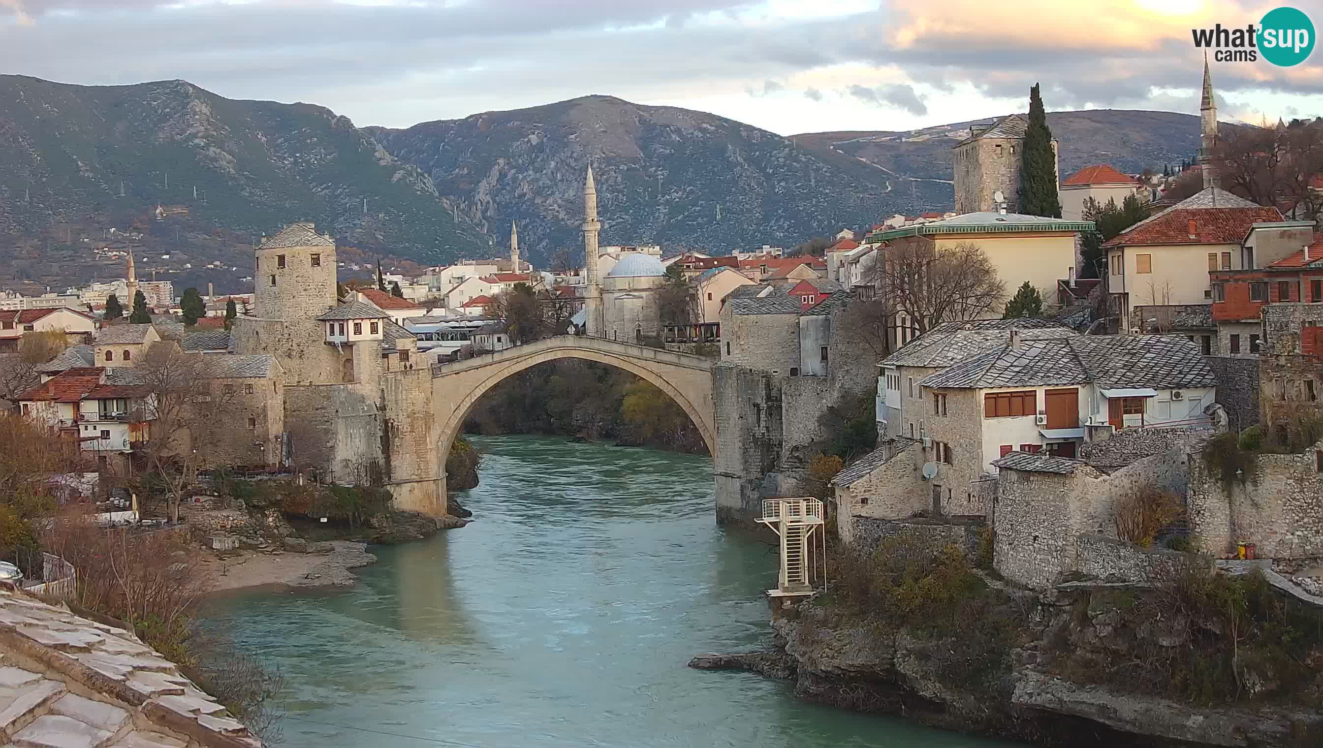 Webcam de Mostar – Le Vieux Pont sur la rivière Neretva