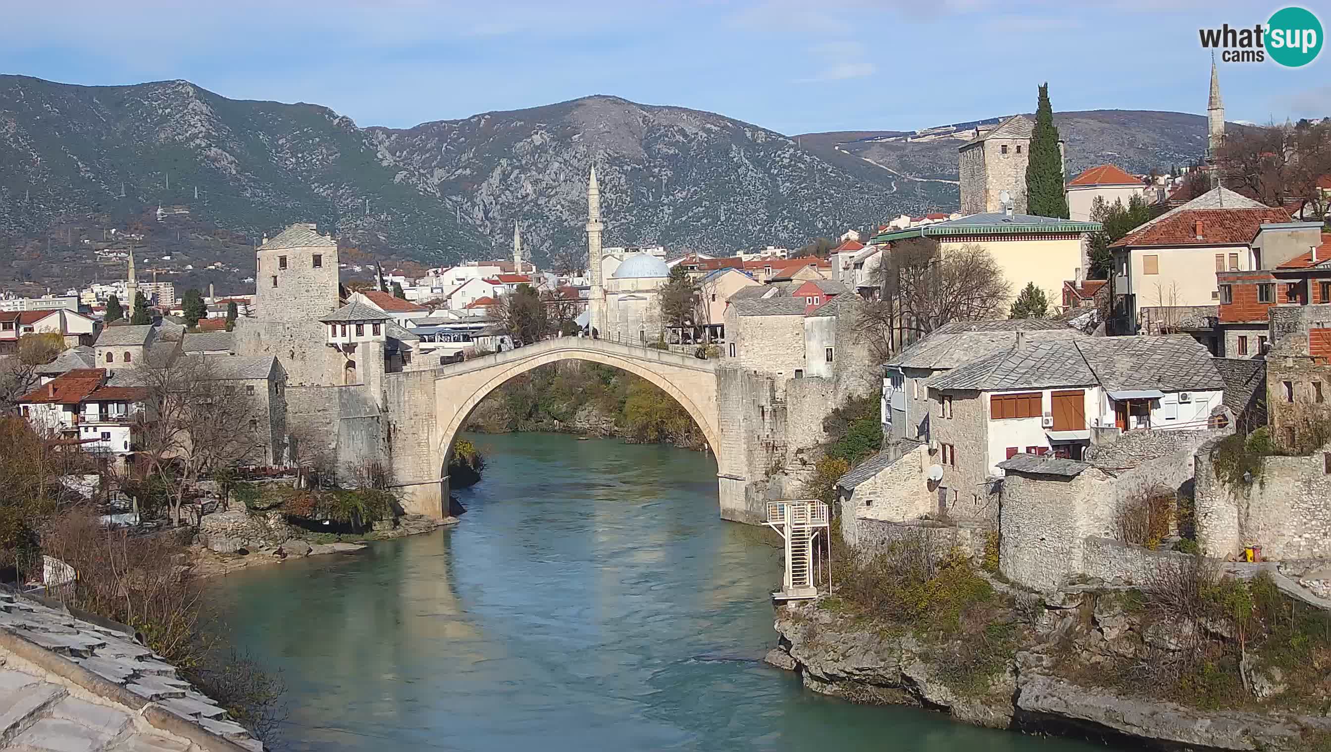 Cámara web de Mostar – El Viejo Puente sobre el río Neretva