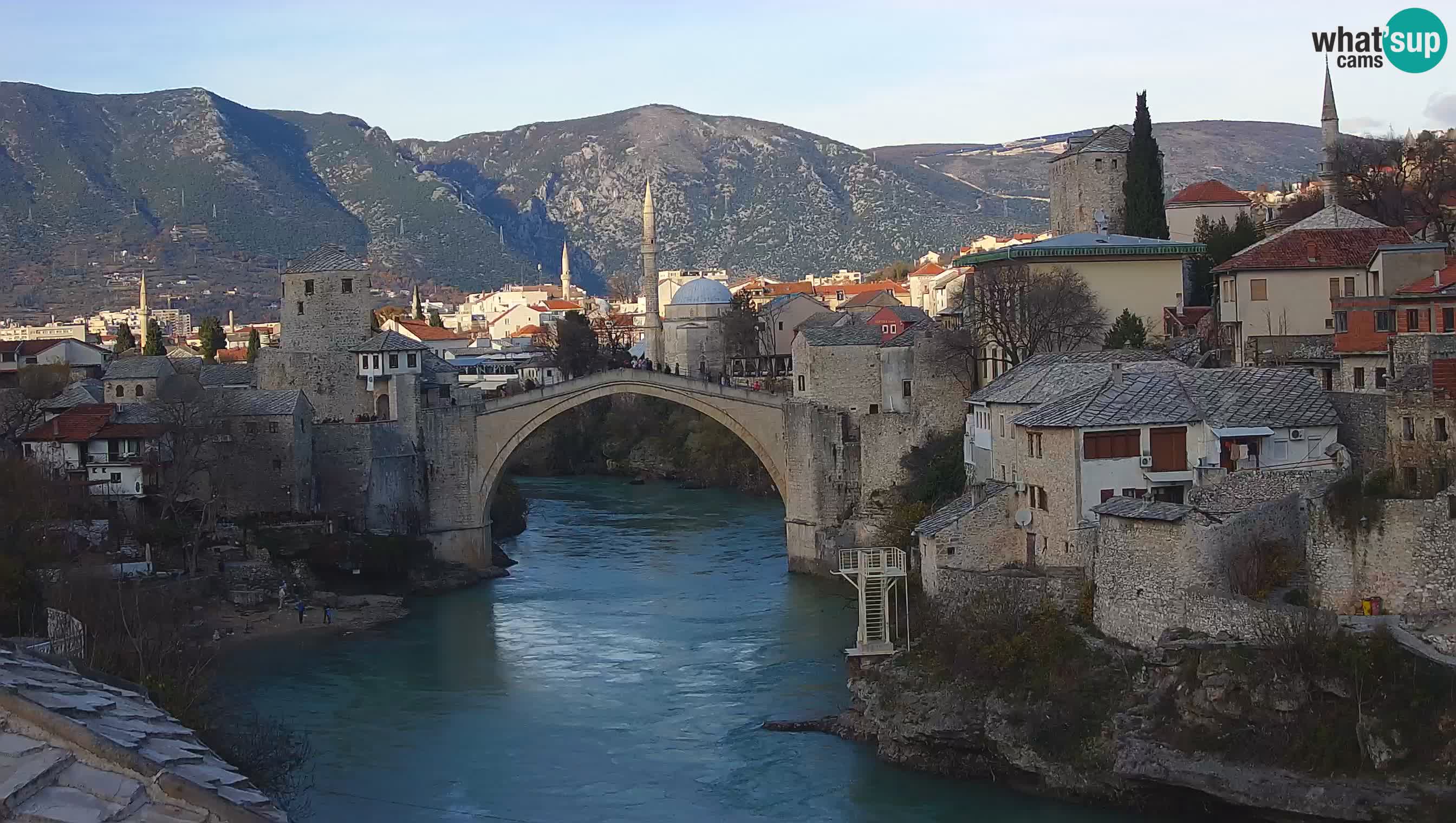 Cámara web de Mostar – El Viejo Puente sobre el río Neretva