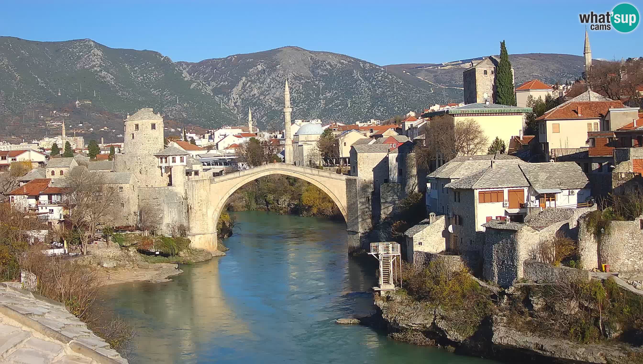 Cámara web de Mostar – El Viejo Puente sobre el río Neretva