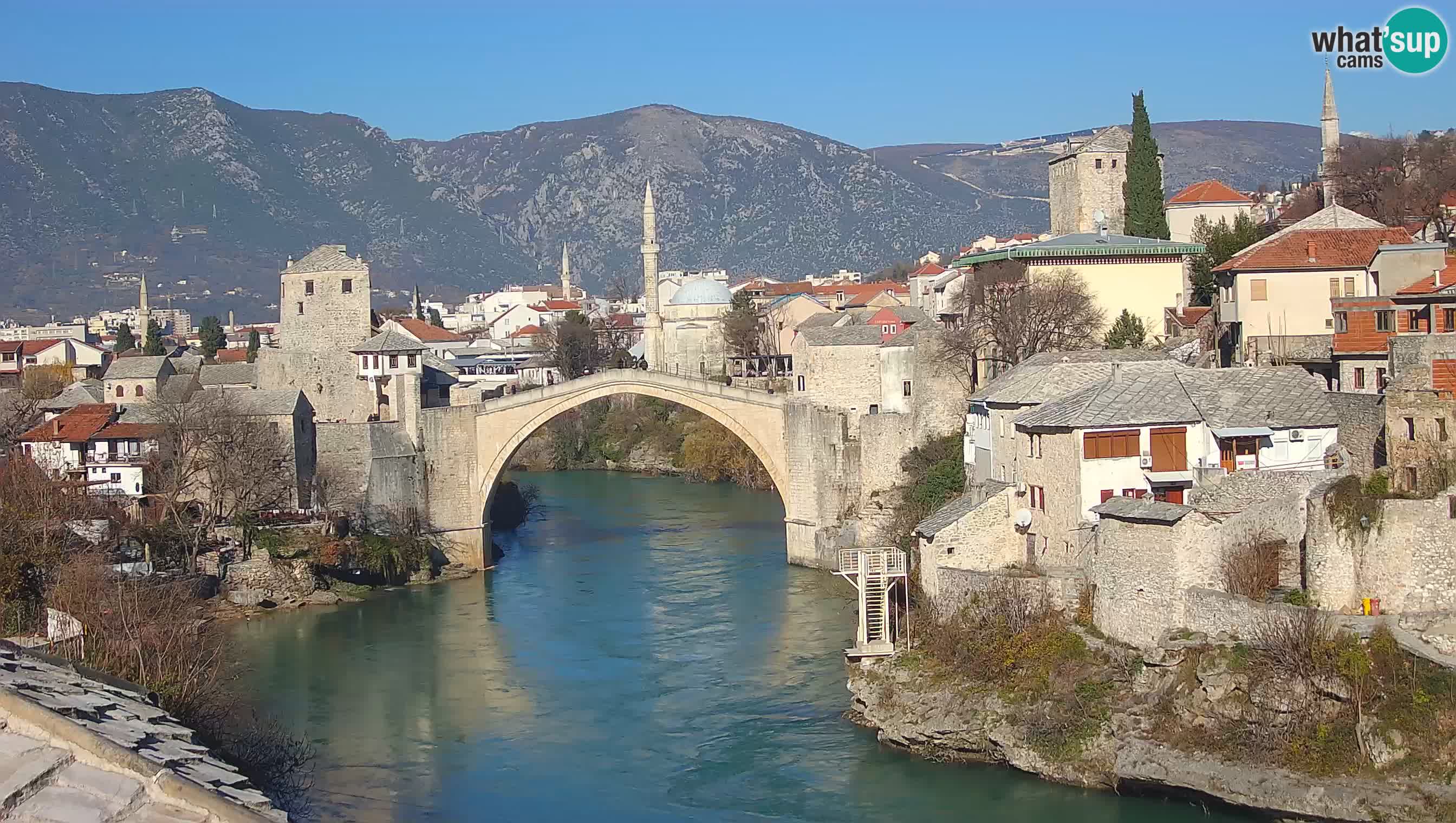 Cámara web de Mostar – El Viejo Puente sobre el río Neretva