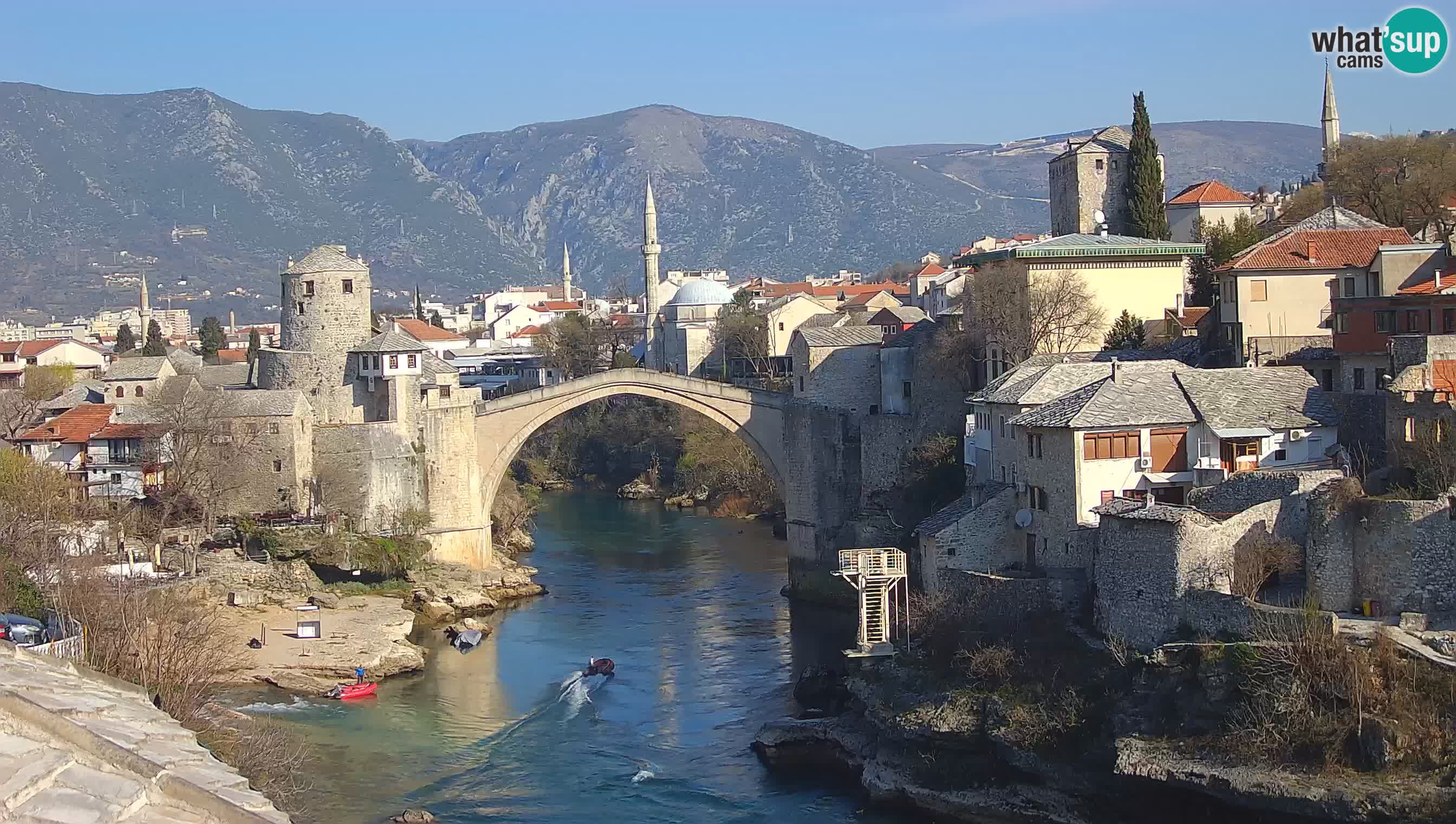 Cámara web de Mostar – El Viejo Puente sobre el río Neretva