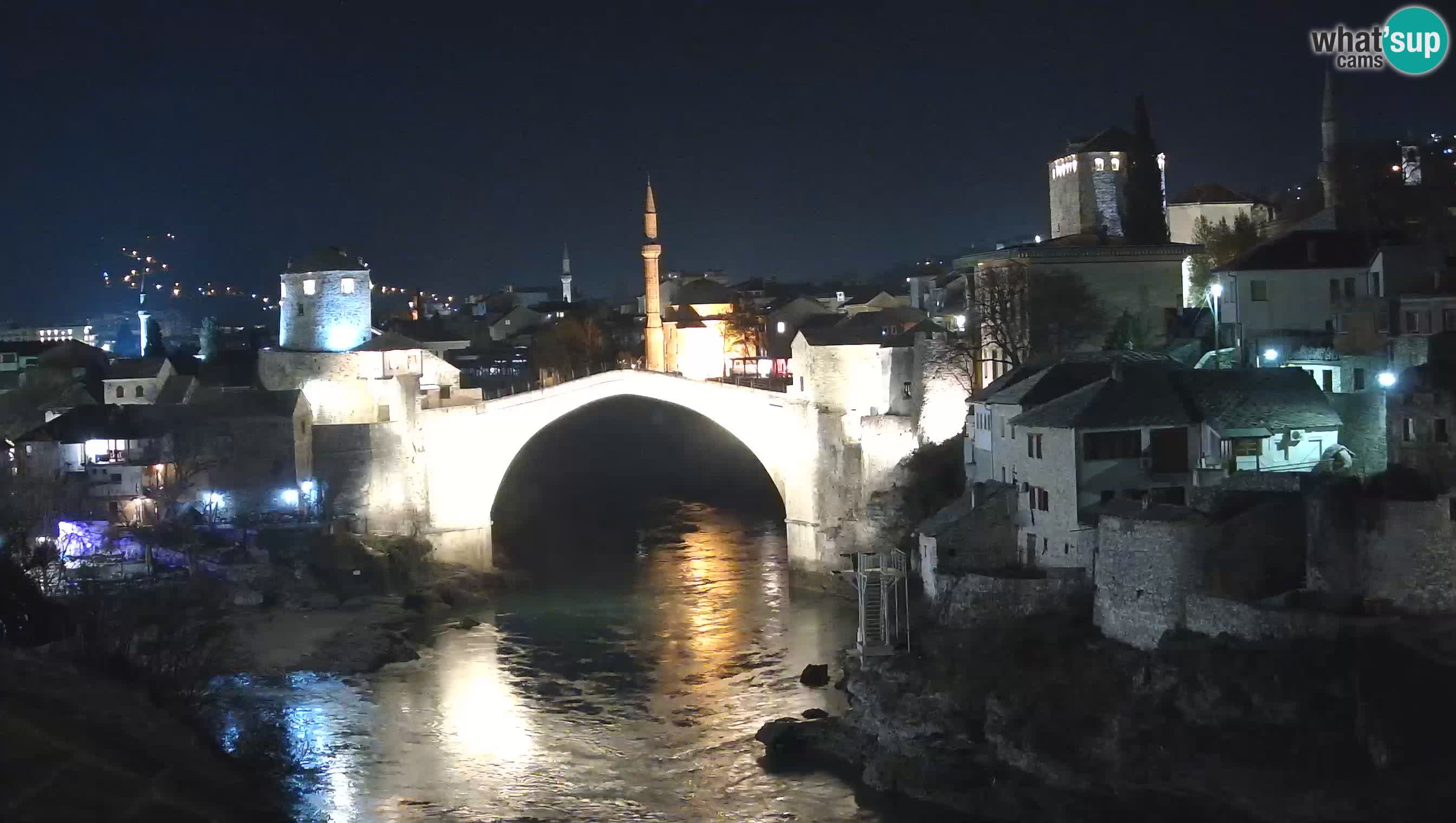 Mostar webkamera – Die Alte Brücke über den Fluss Neretva