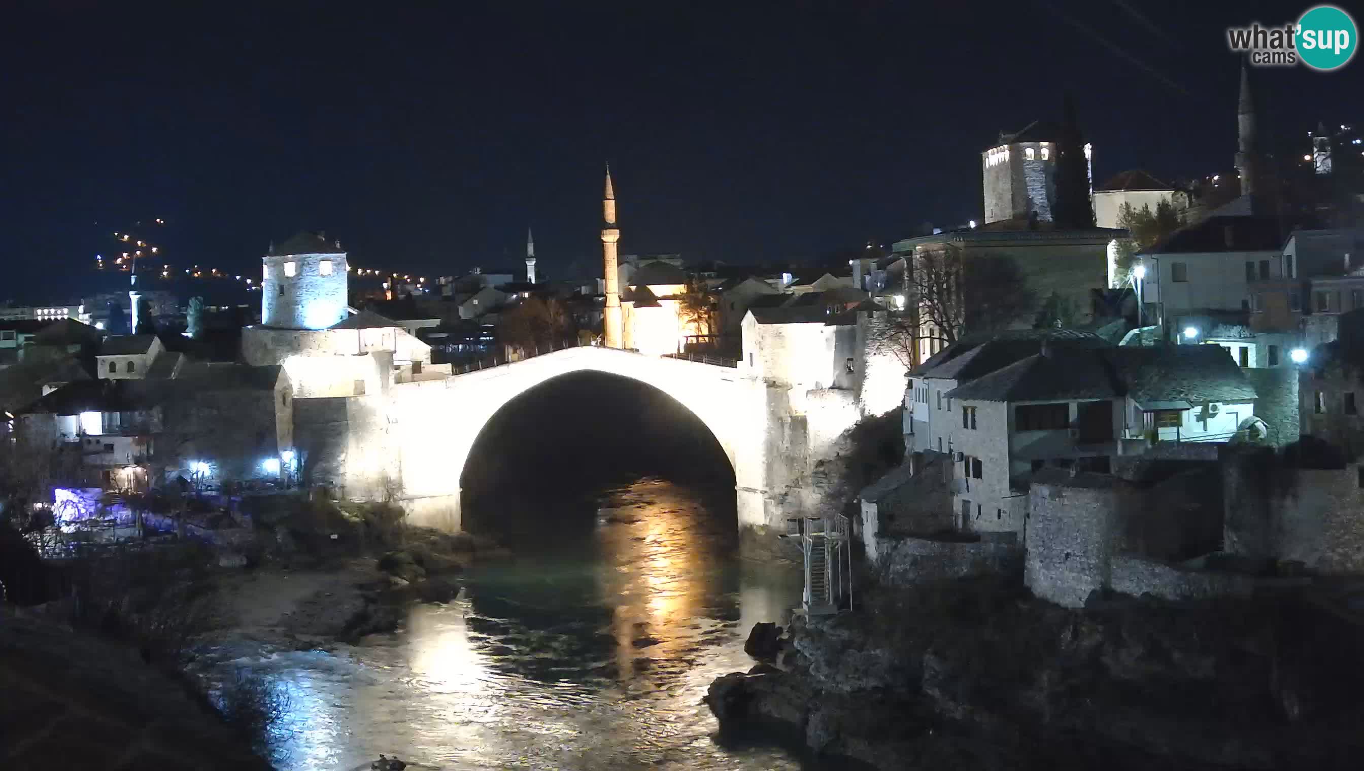 Mostar webkamera – Die Alte Brücke über den Fluss Neretva