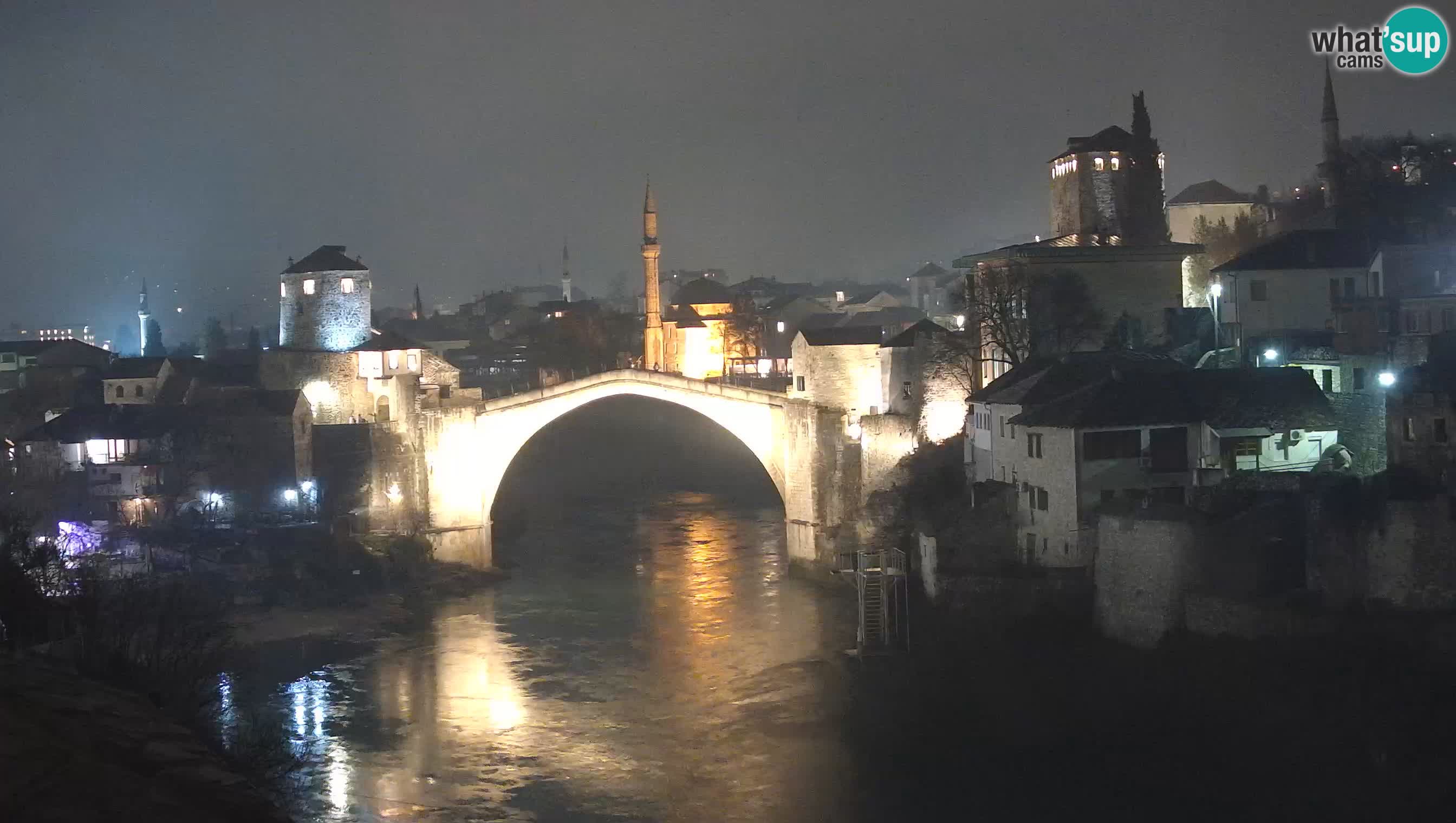 Mostar webkamera – Die Alte Brücke über den Fluss Neretva