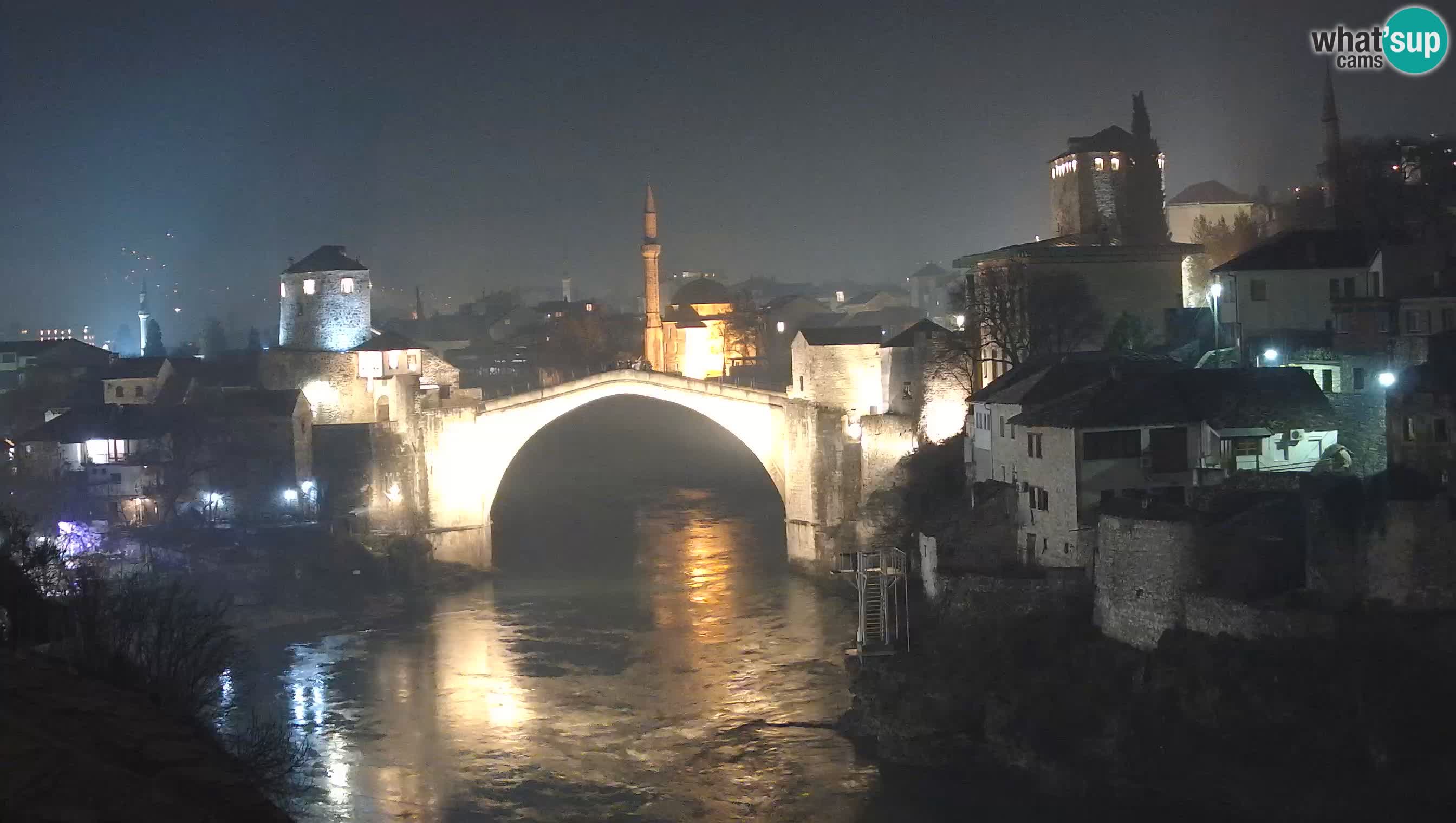 Mostar webkamera – Die Alte Brücke über den Fluss Neretva