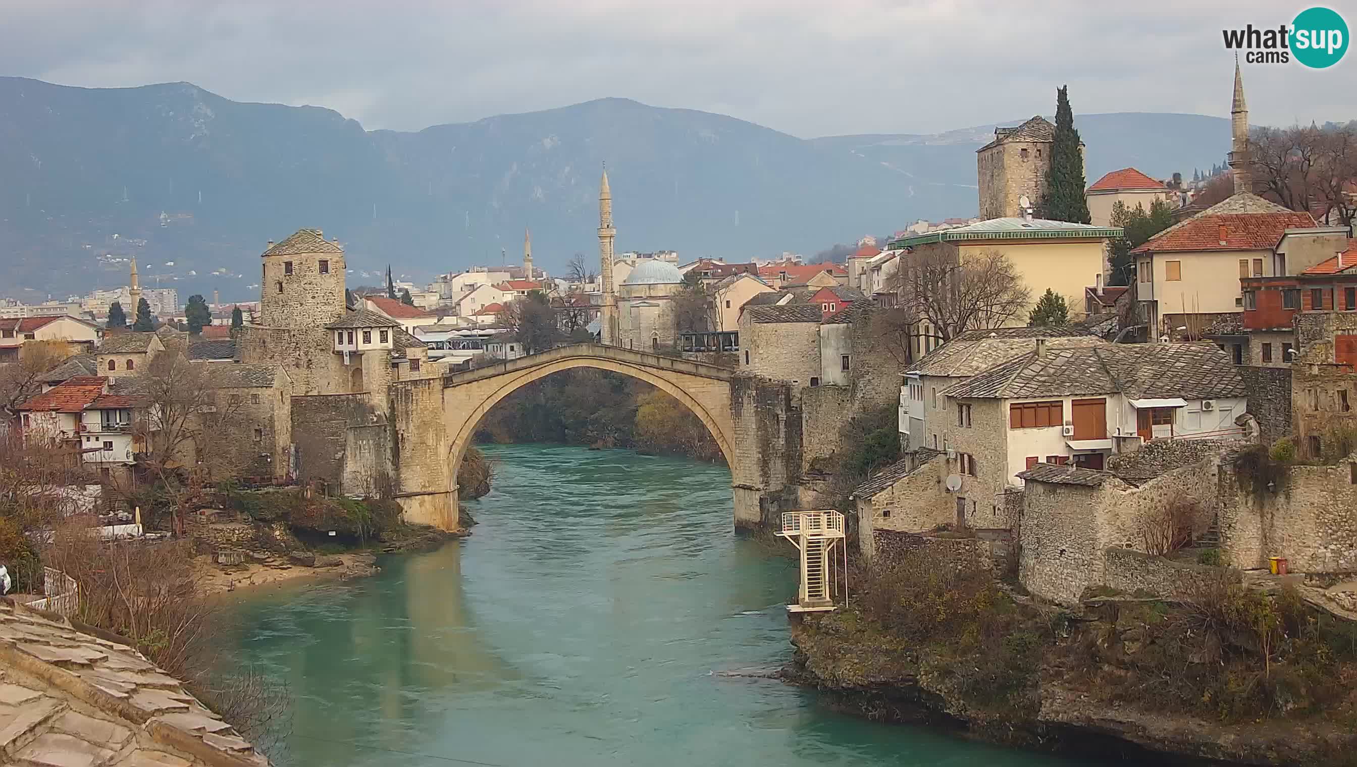 Cámara web de Mostar – El Viejo Puente sobre el río Neretva