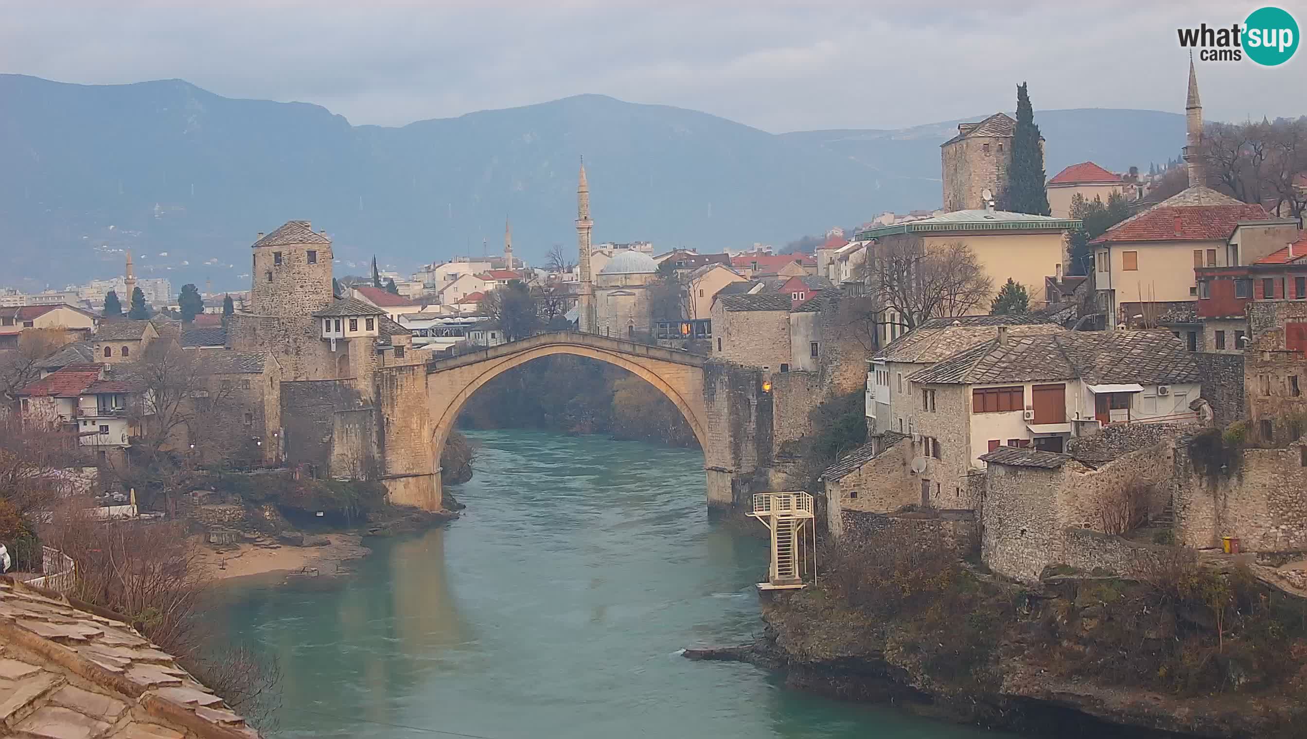 Cámara web de Mostar – El Viejo Puente sobre el río Neretva