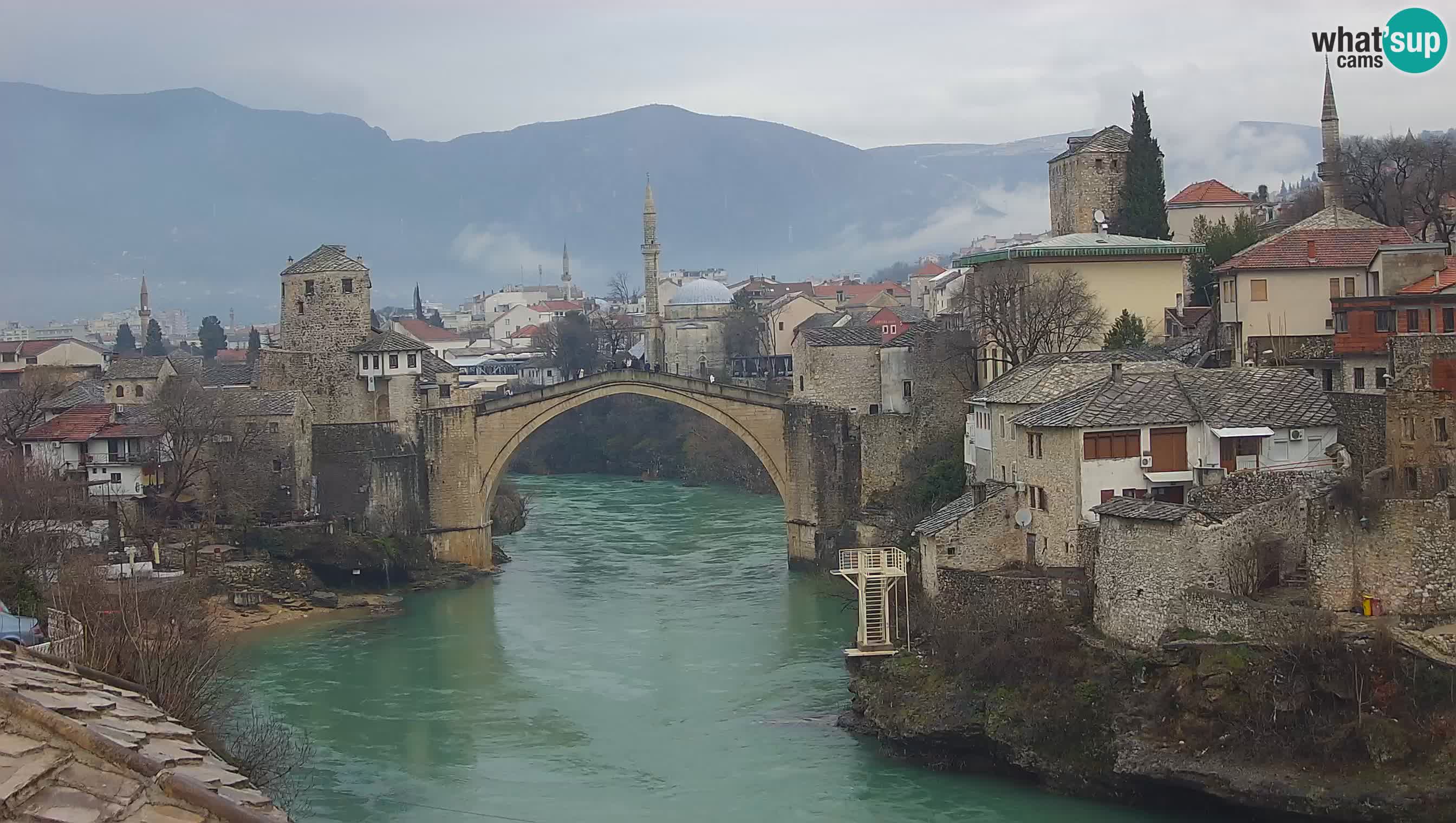 Cámara web de Mostar – El Viejo Puente sobre el río Neretva