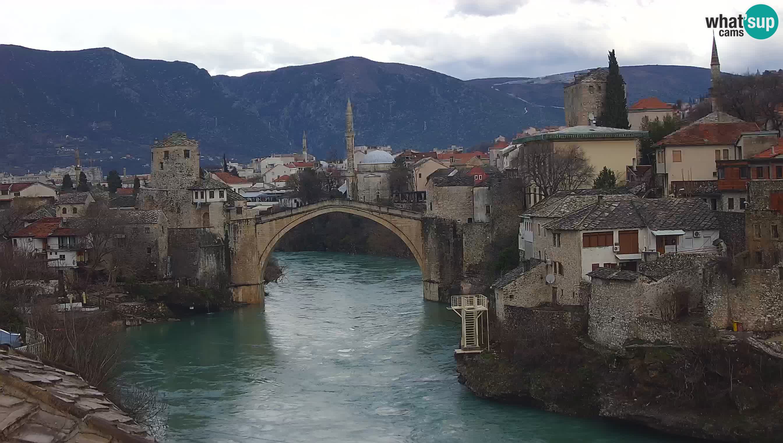 Webcam de Mostar – Le Vieux Pont sur la rivière Neretva