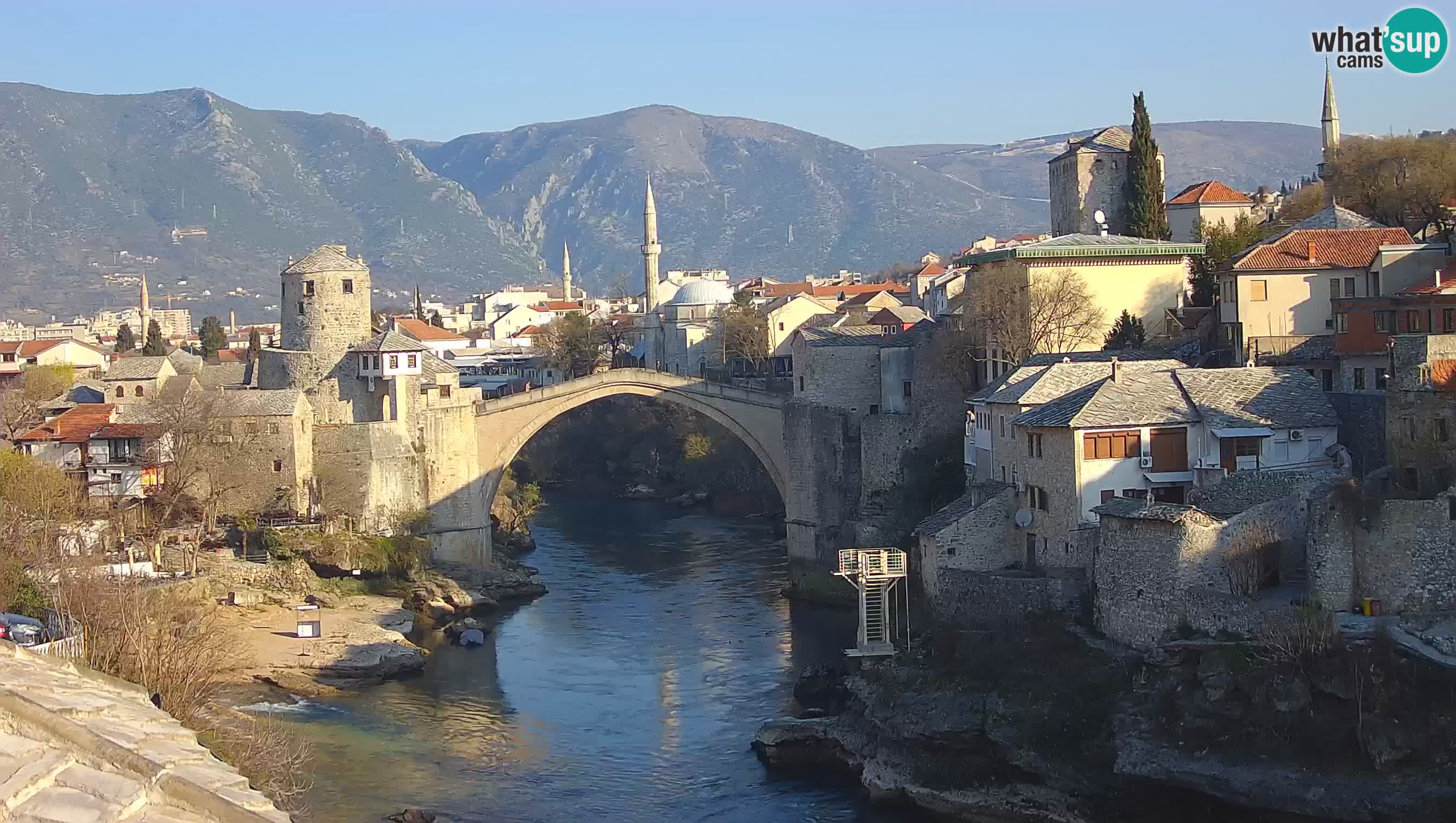 Cámara web de Mostar – El Viejo Puente sobre el río Neretva
