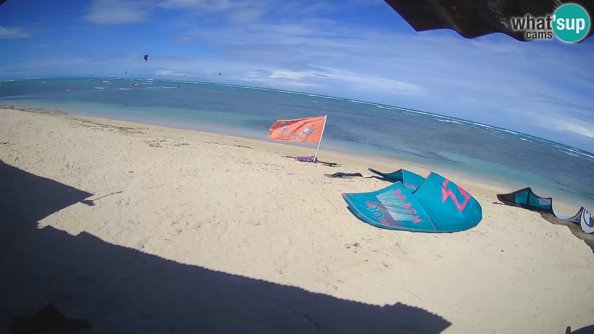 Web kamera Kite Buen Hombre Kiteboarding School – plaža Buen Hombre – Monte Cristi – Dominikanska Republika