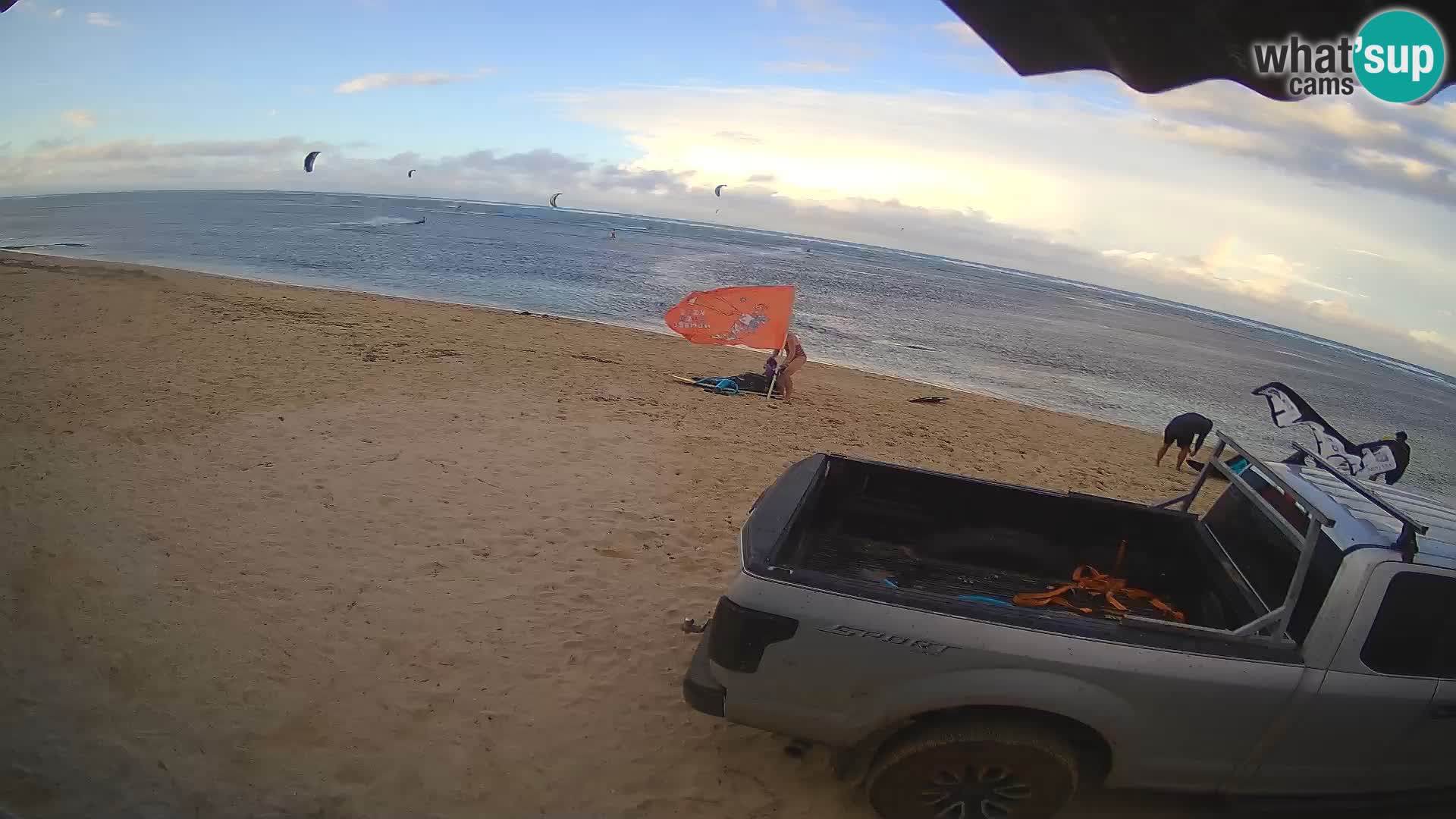 Cámara en Vivo Kite Buen Hombre Kiteboarding School – Playa Buen Hombre – Monte Cristi – República Dominicana