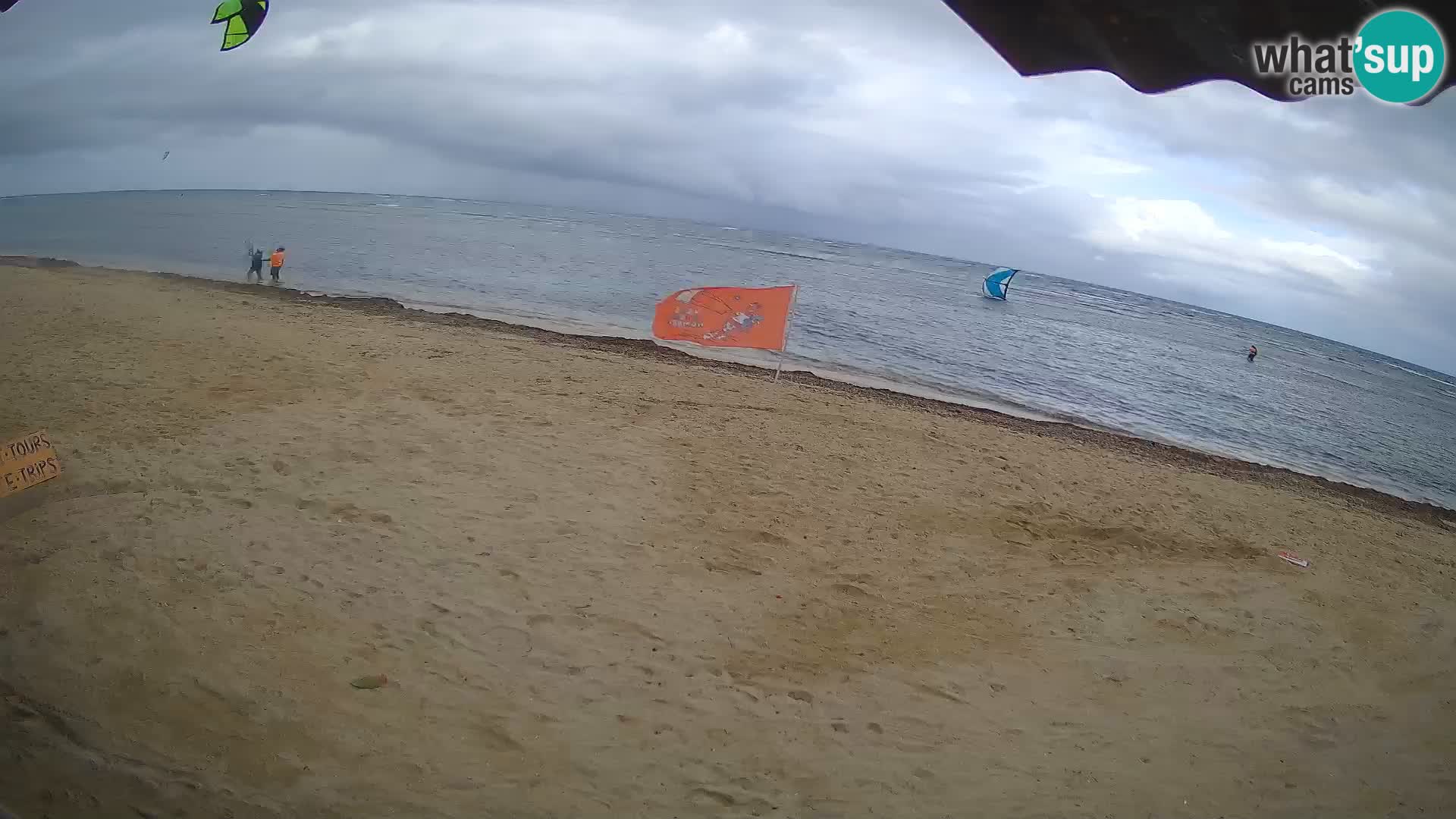 Caméra en direct de Kite Buen Hombre Kiteboarding – Plage Buen Hombre – Monte Cristi – République Dominicaine