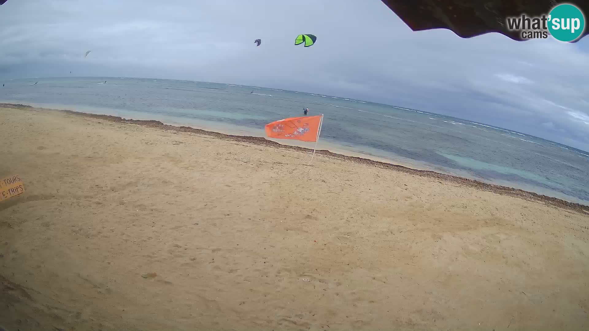 Web kamera Kite Buen Hombre Kiteboarding School – plaža Buen Hombre – Monte Cristi – Dominikanska Republika