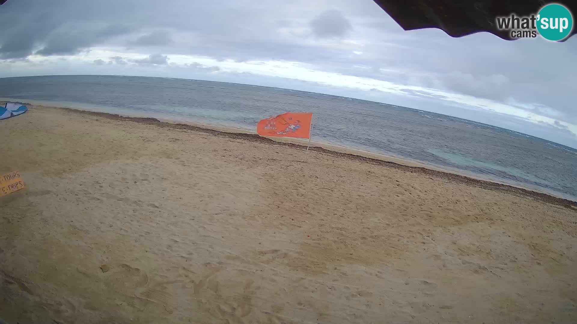 Caméra en direct de Kite Buen Hombre Kiteboarding – Plage Buen Hombre – Monte Cristi – République Dominicaine